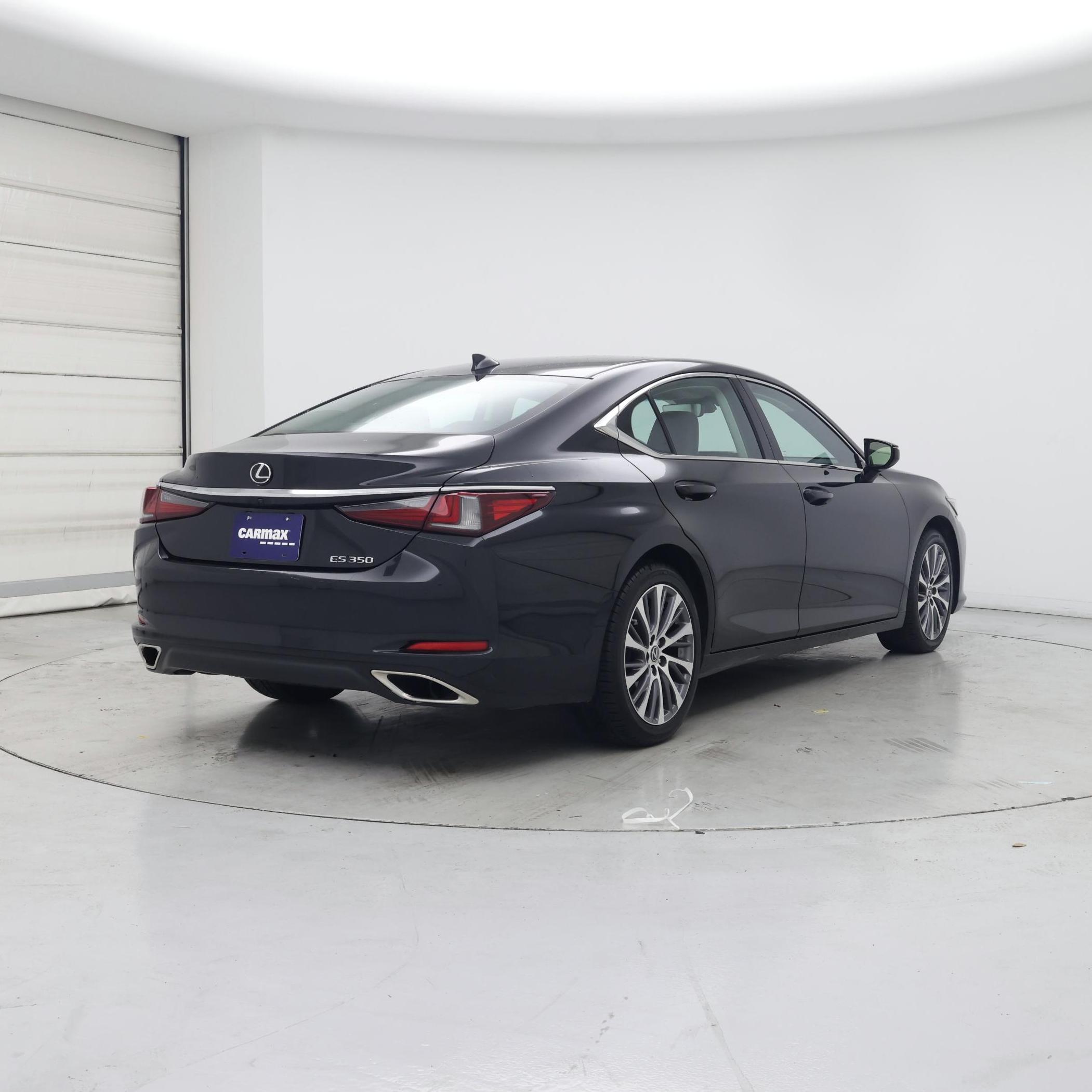 Thumbnail: 2021 Lexus ES - 8