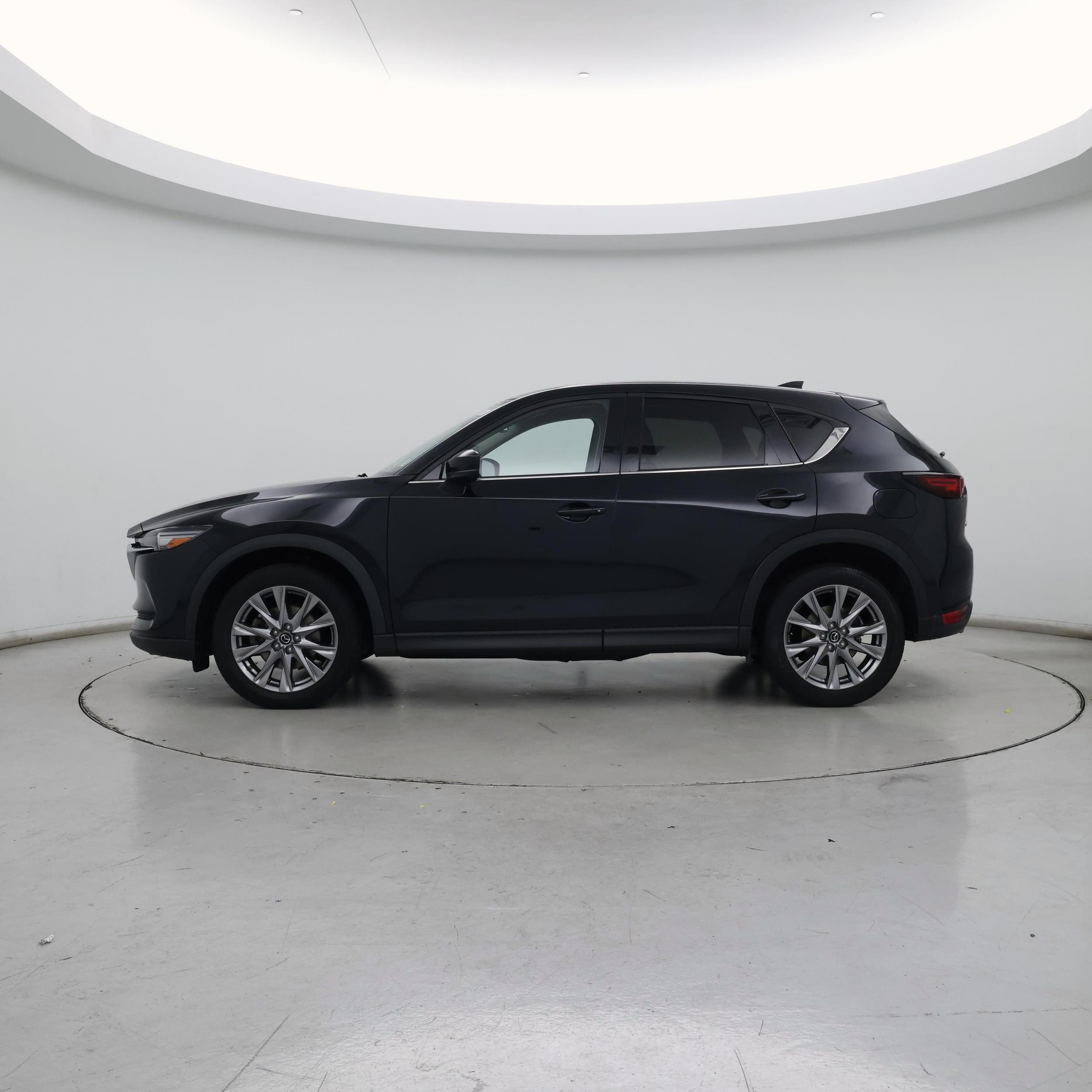 Thumbnail: 2021 Mazda CX-5 - 3