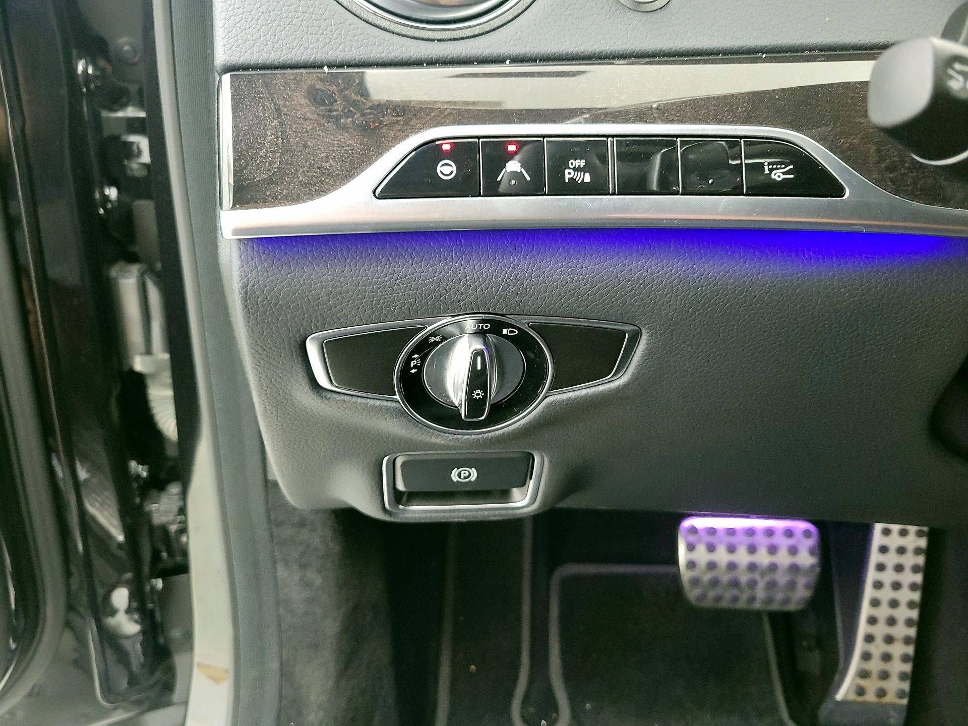 Thumbnail: 2015 Mercedes-Benz S-Class - 13