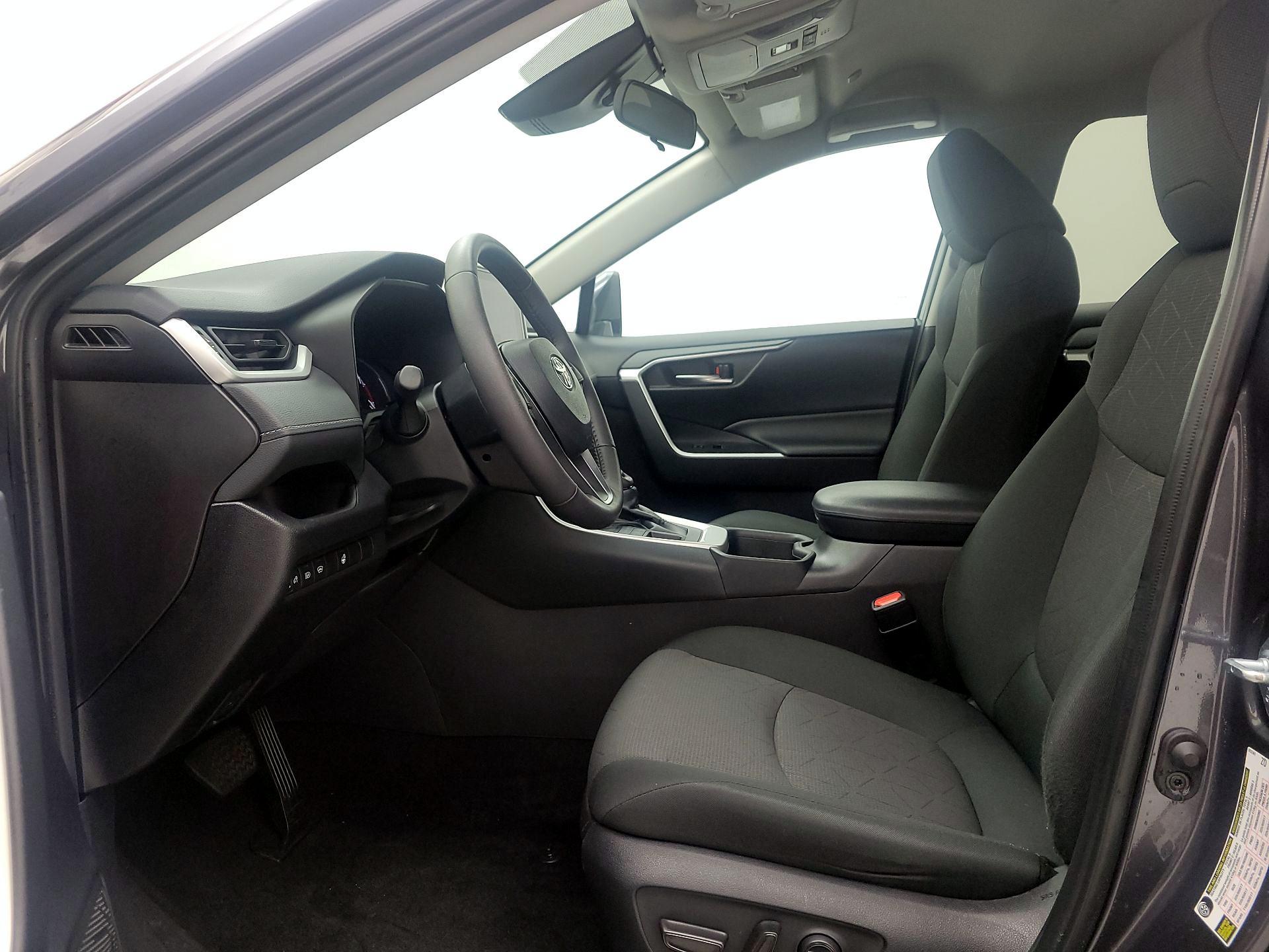 Thumbnail: 2024 Toyota RAV4 - 11