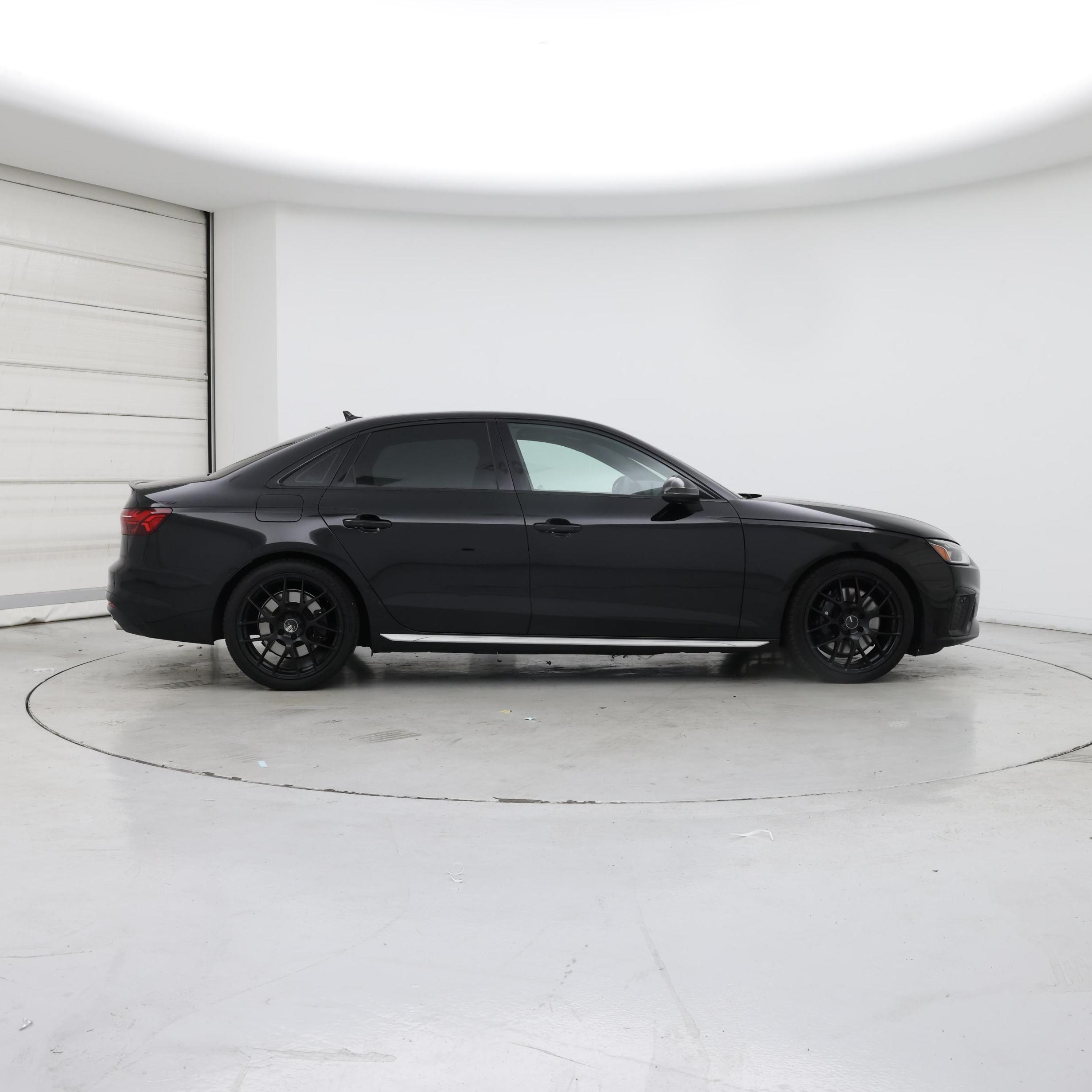 Thumbnail: 2021 Audi S4 - 7