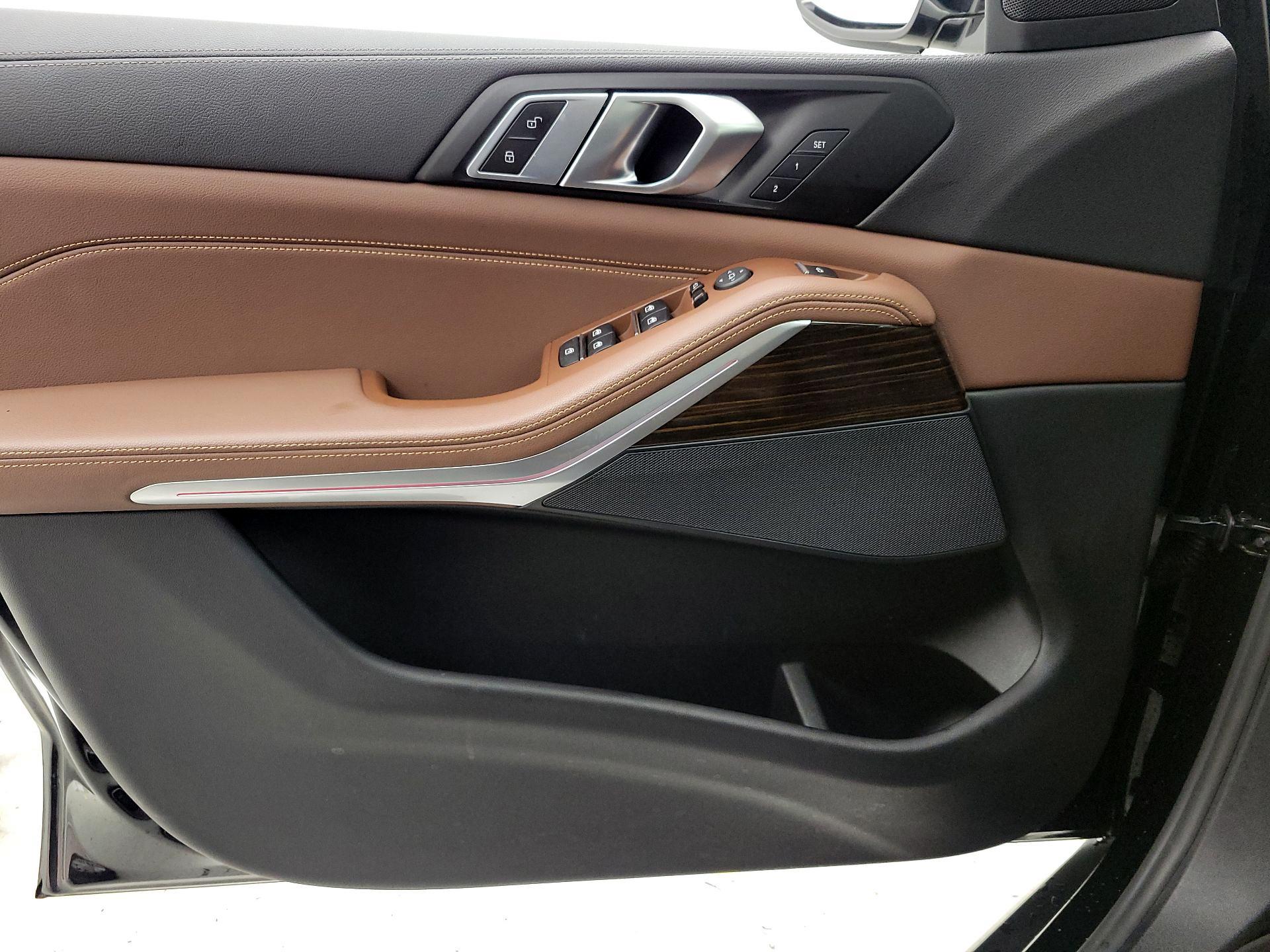 Thumbnail: 2021 BMW X5 - 12