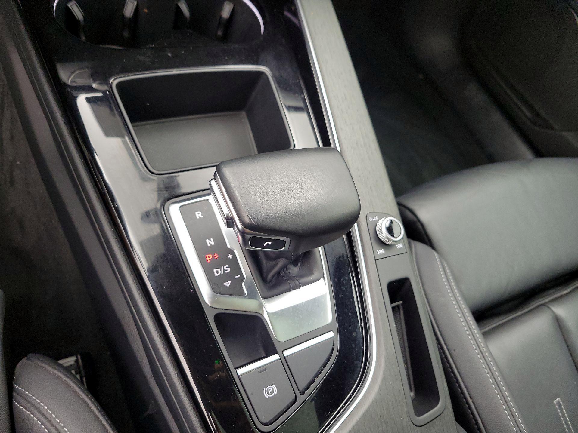 Thumbnail: 2020 Audi A4 - 17