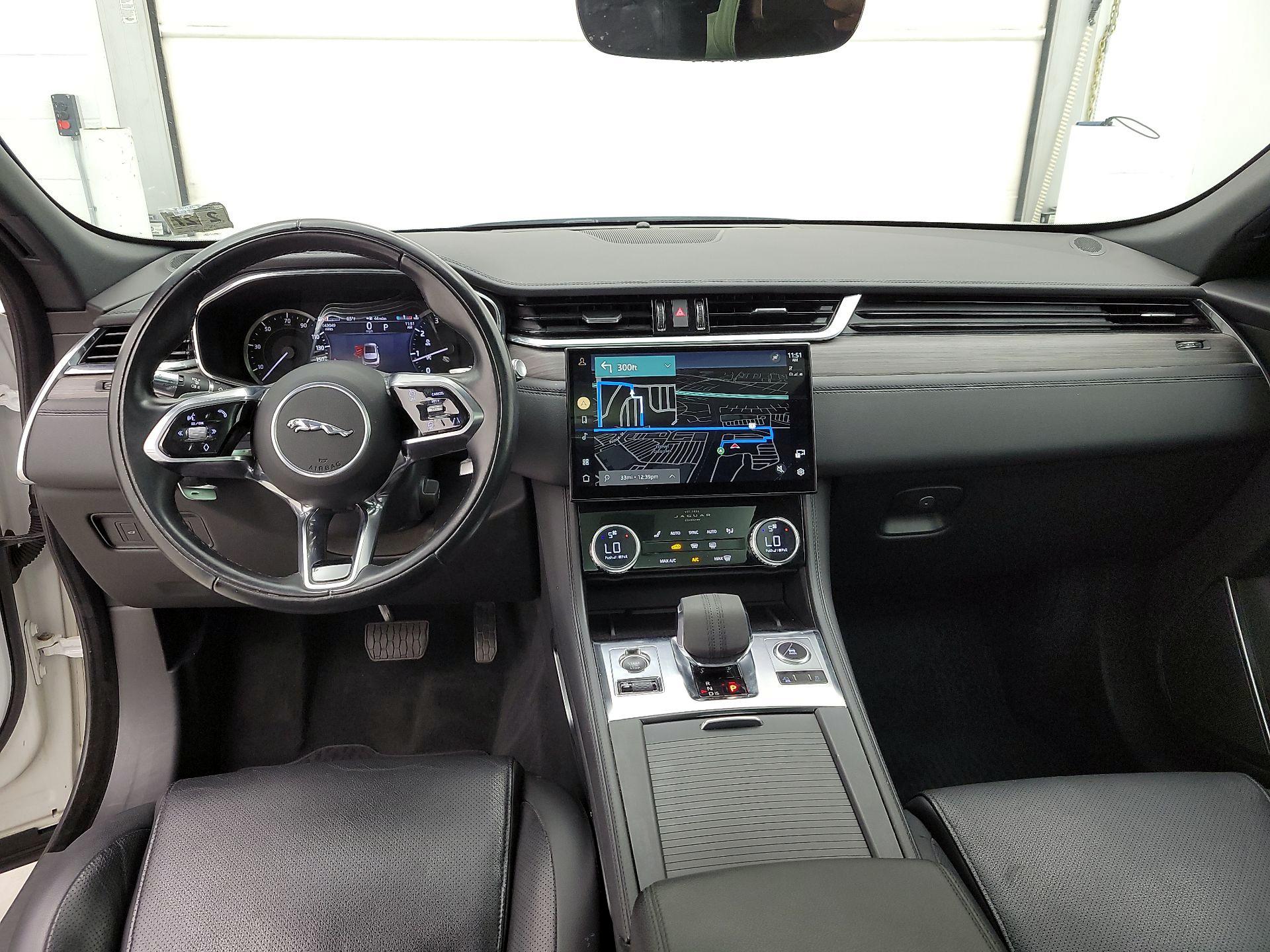 Thumbnail: 2022 Jaguar F-Pace - 9