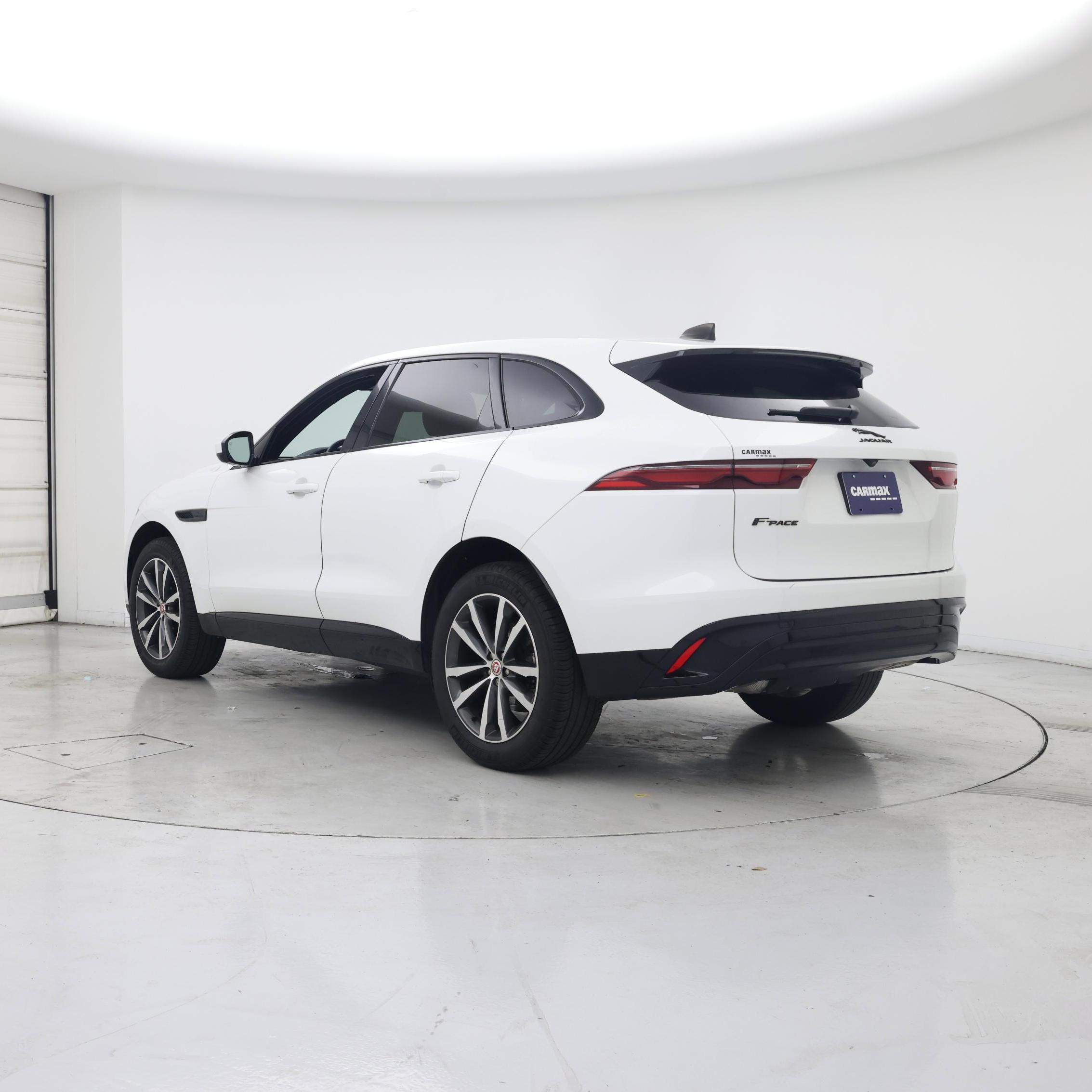 Thumbnail: 2022 Jaguar F-Pace - 2