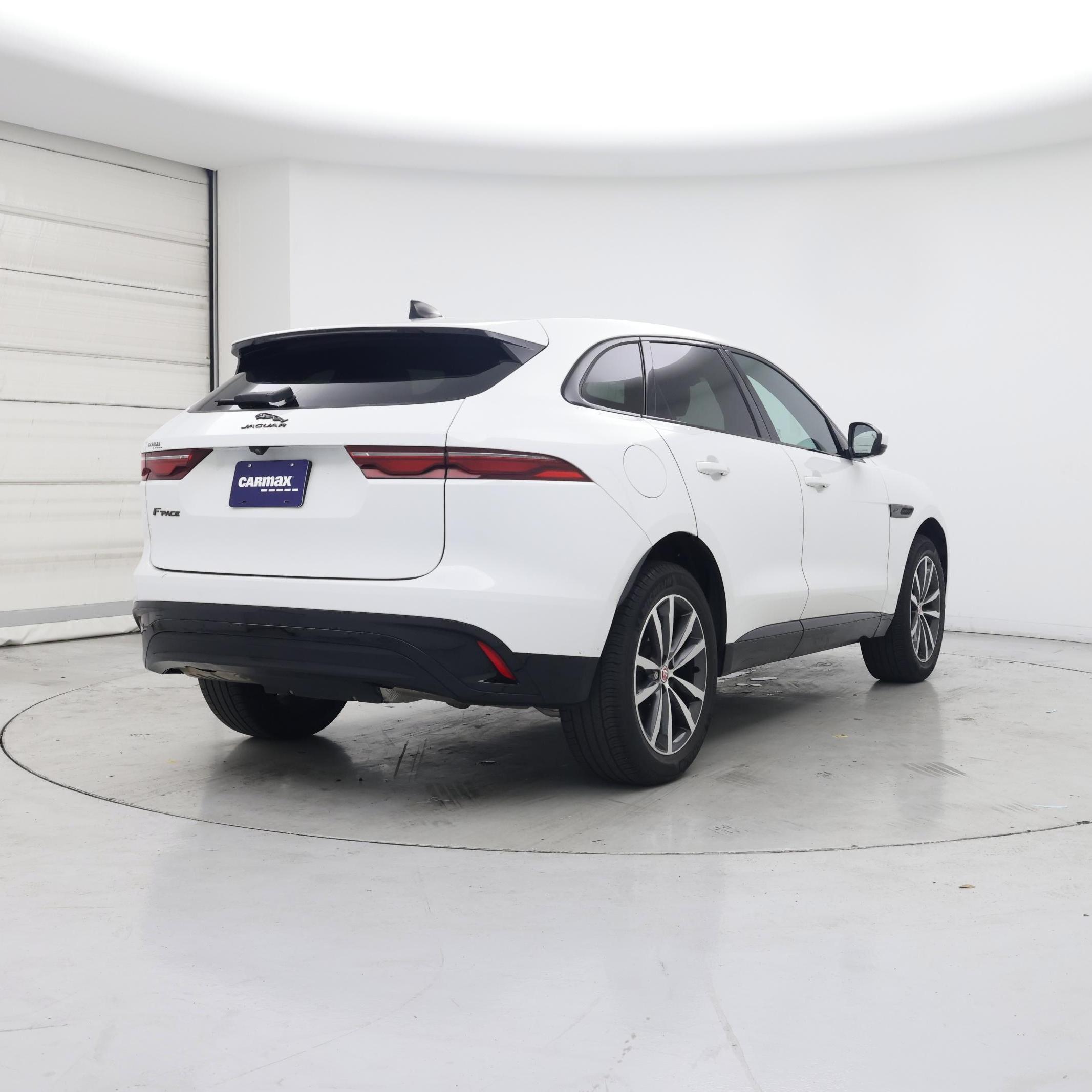 Thumbnail: 2022 Jaguar F-Pace - 8
