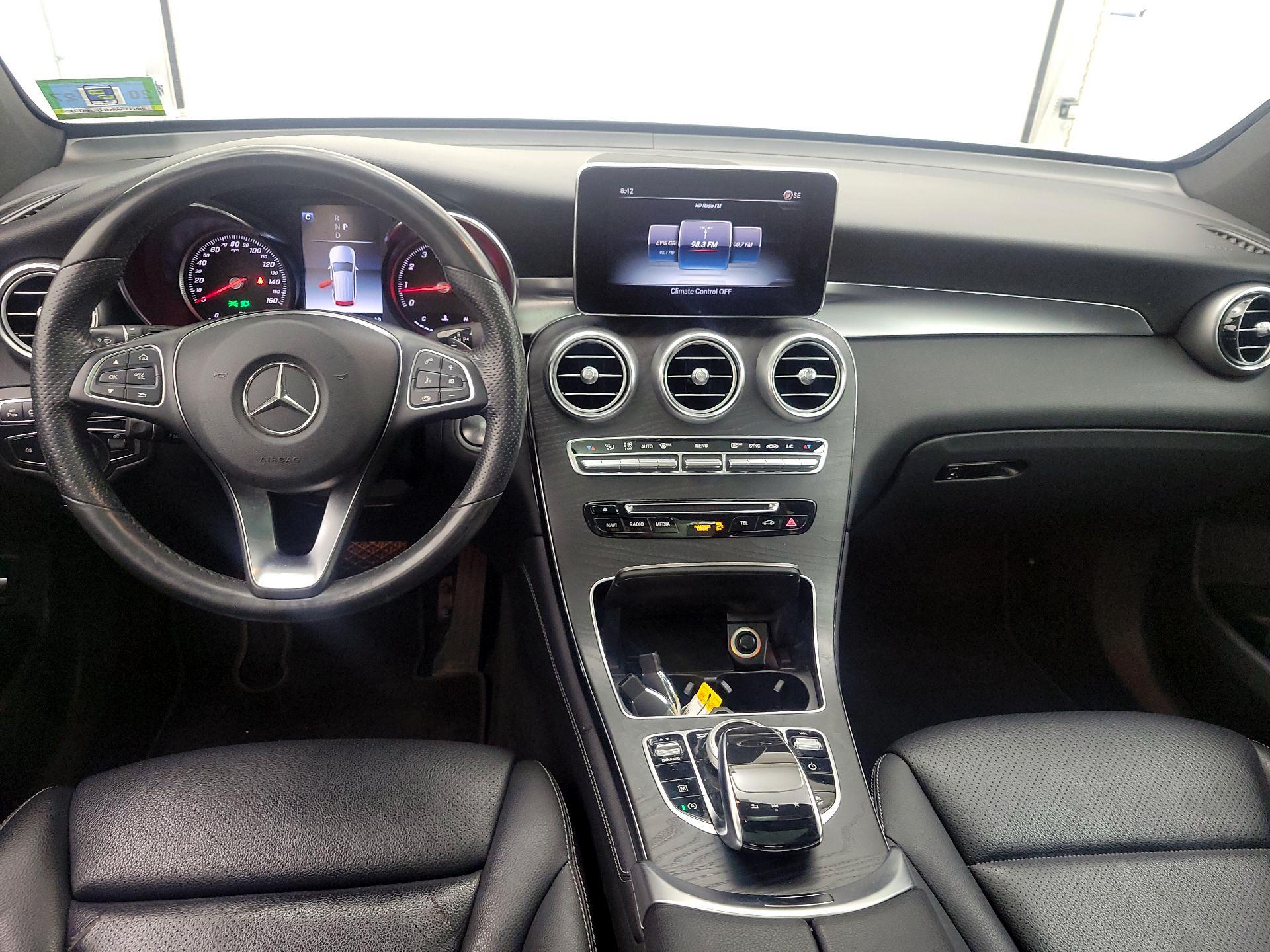 Thumbnail: 2018 Mercedes-Benz GLC - 9