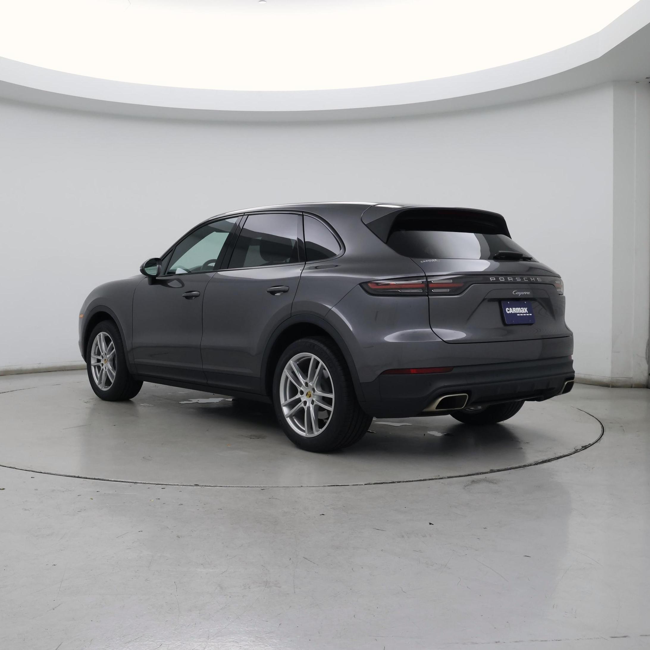 Thumbnail: 2021 Porsche Cayenne - 2