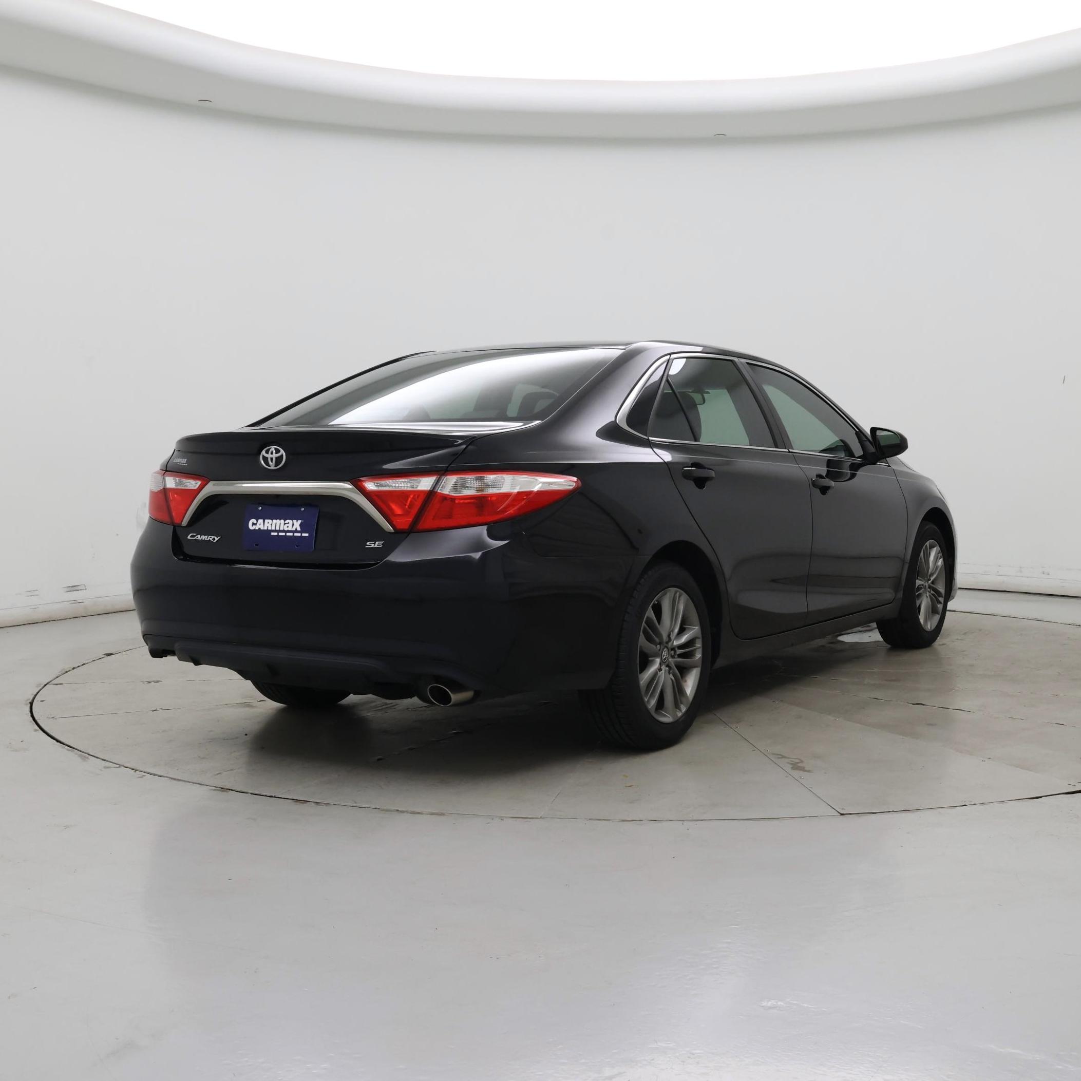 Thumbnail: 2017 Toyota Camry - 8