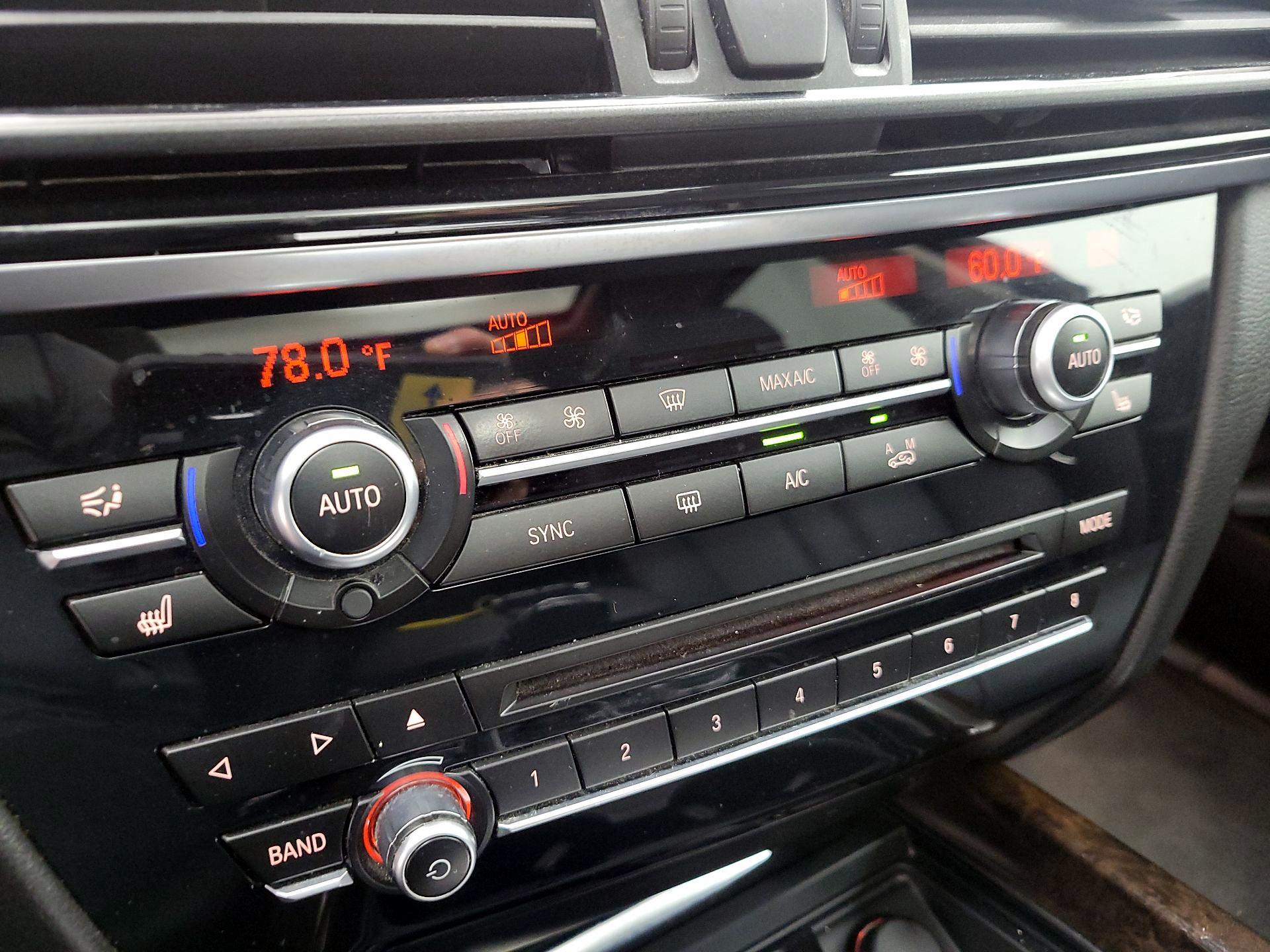 Thumbnail: 2022 BMW X3 - 16