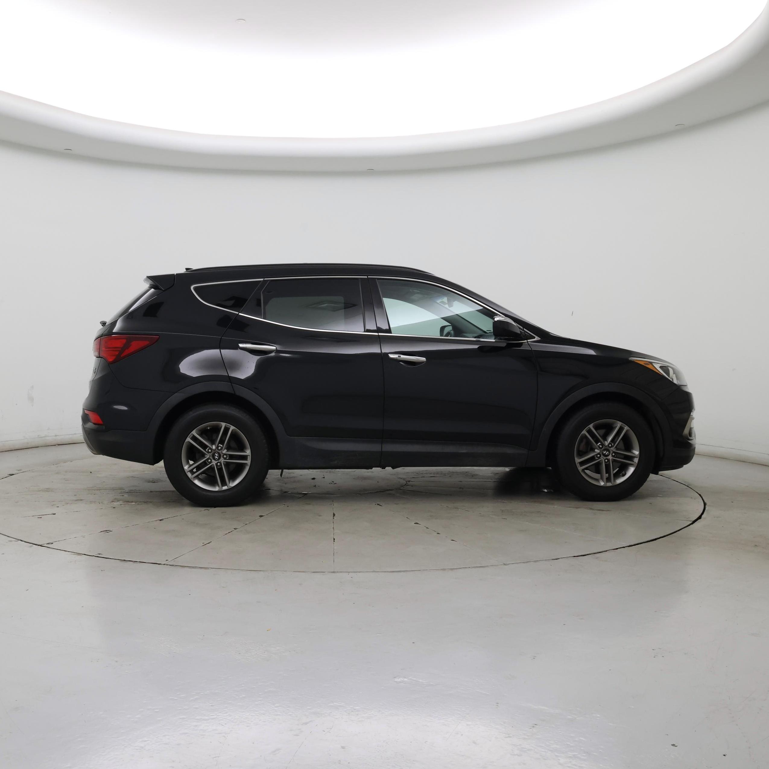 Thumbnail: 2017 Hyundai Santa Fe - 7