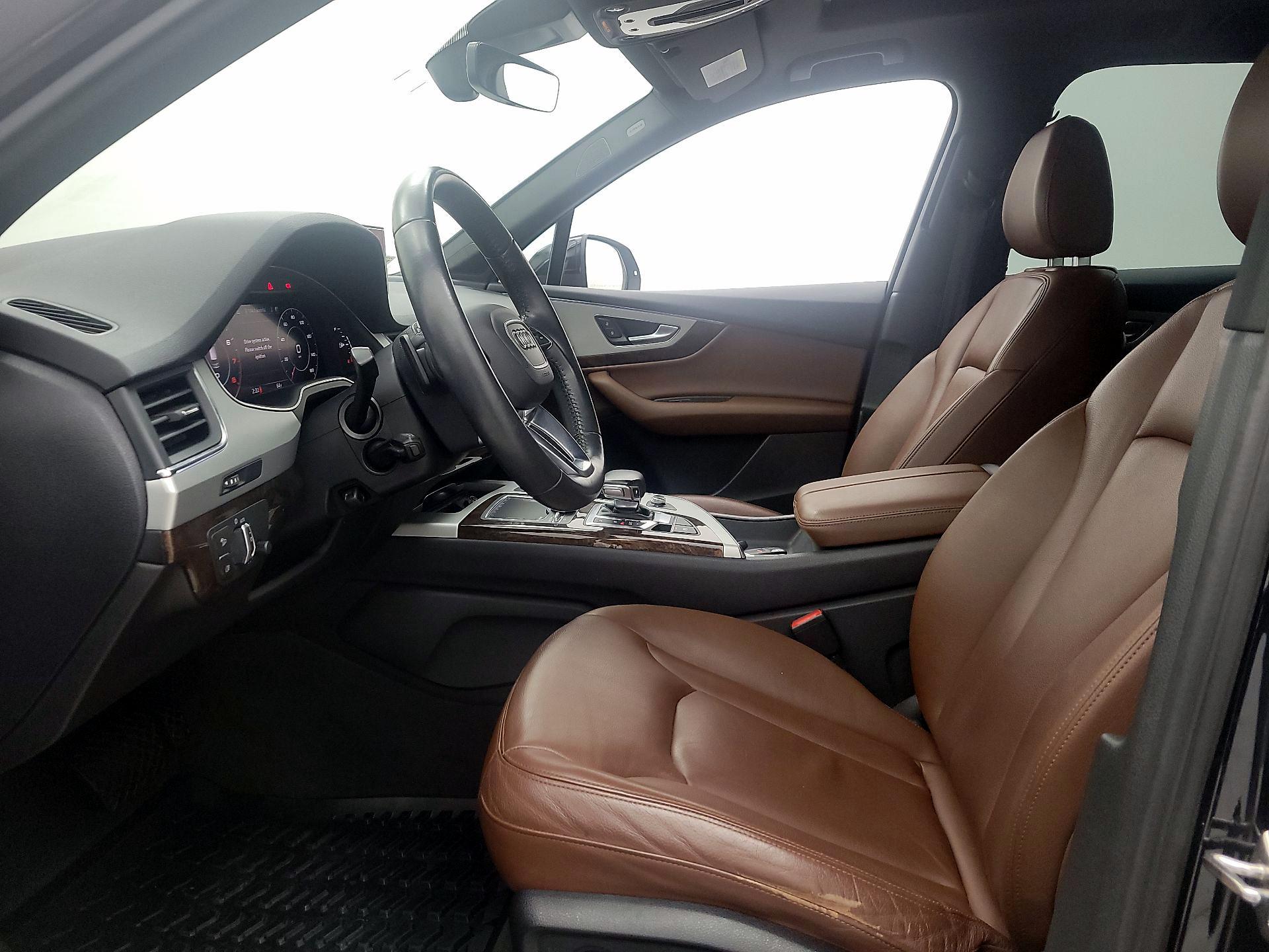 Thumbnail: 2019 Audi Q7 - 11