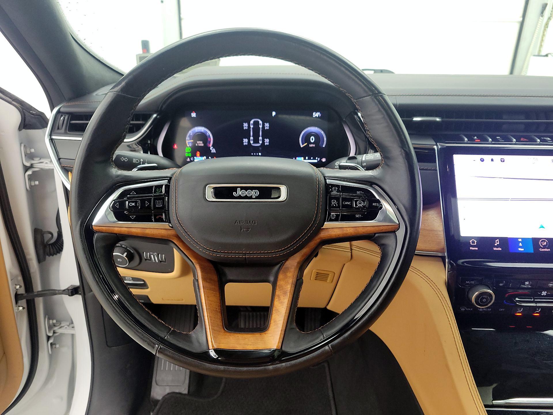 Thumbnail: 2022 Jeep Grand Cherokee - 10