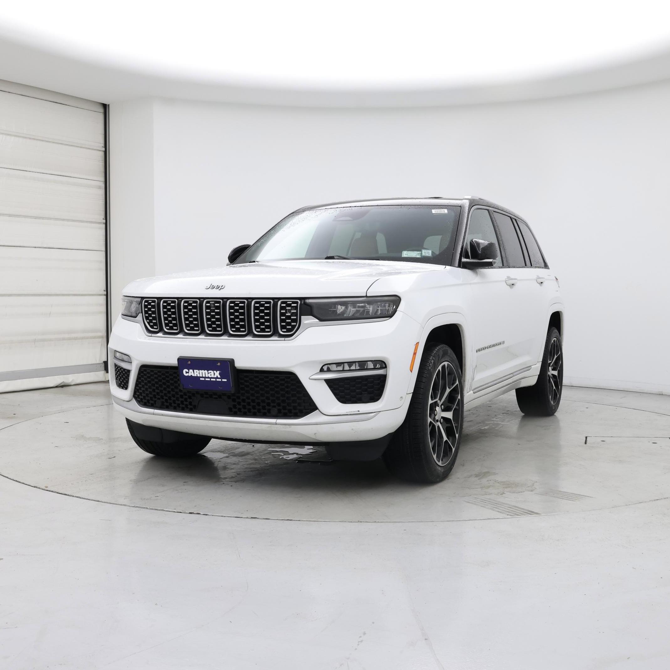 Thumbnail: 2022 Jeep Grand Cherokee - 4