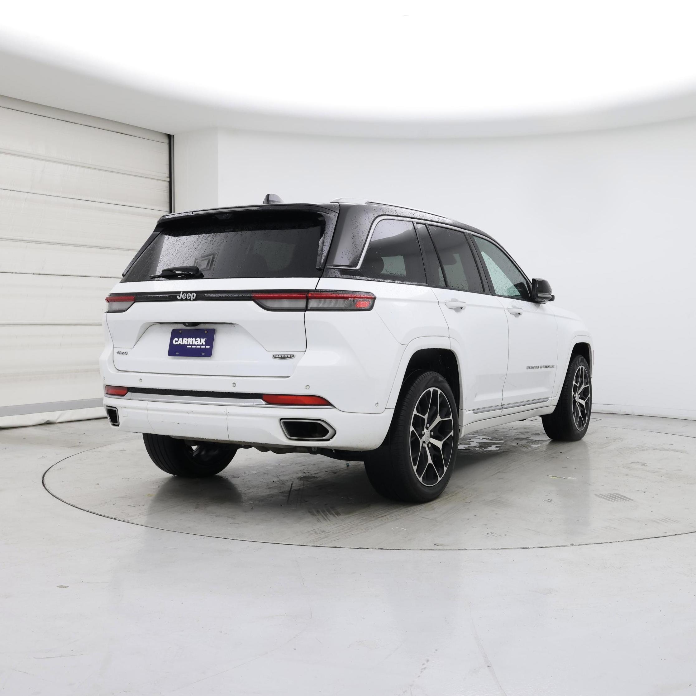 Thumbnail: 2022 Jeep Grand Cherokee - 8