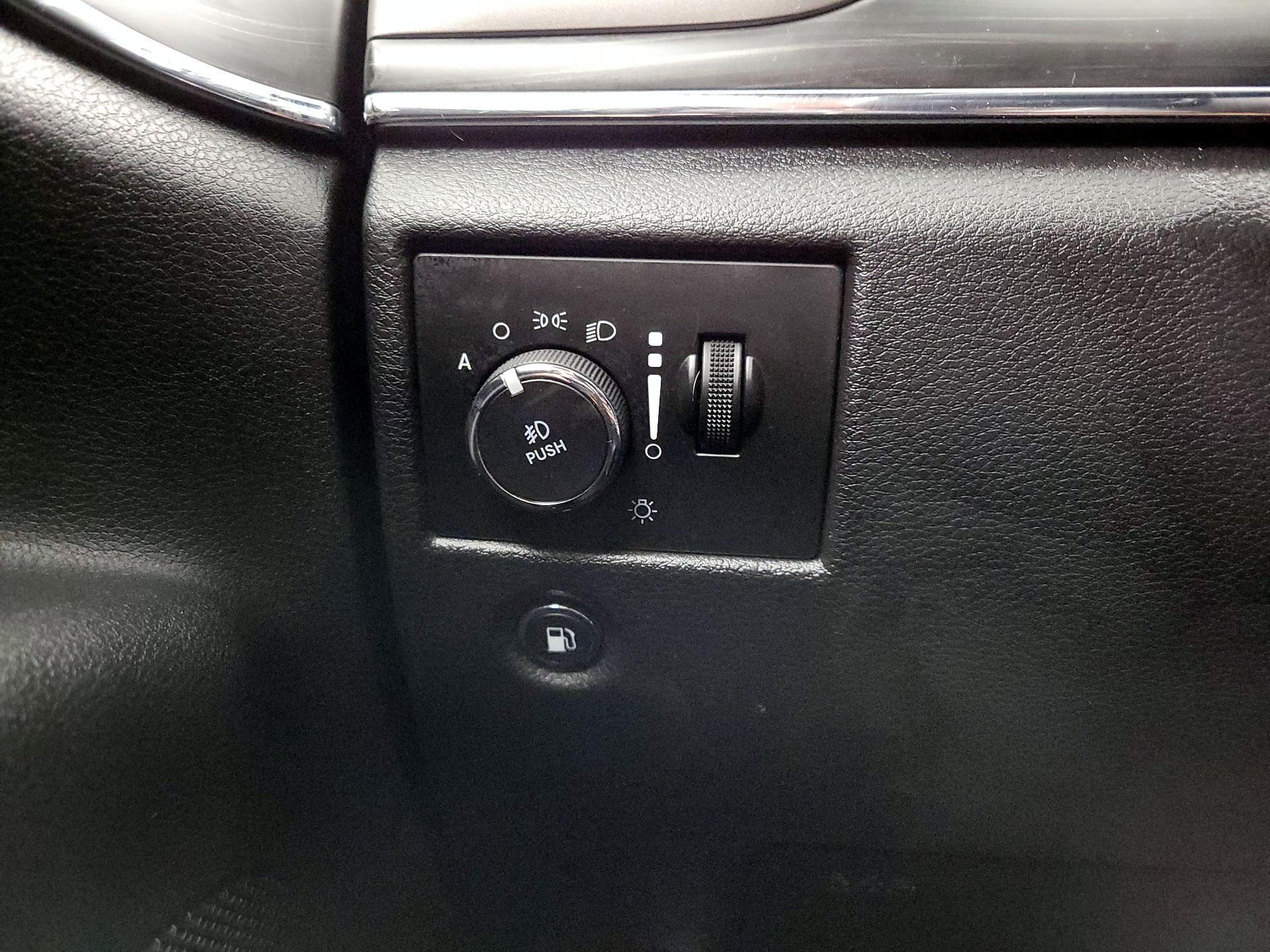 Thumbnail: 2020 Jeep Grand Cherokee - 13