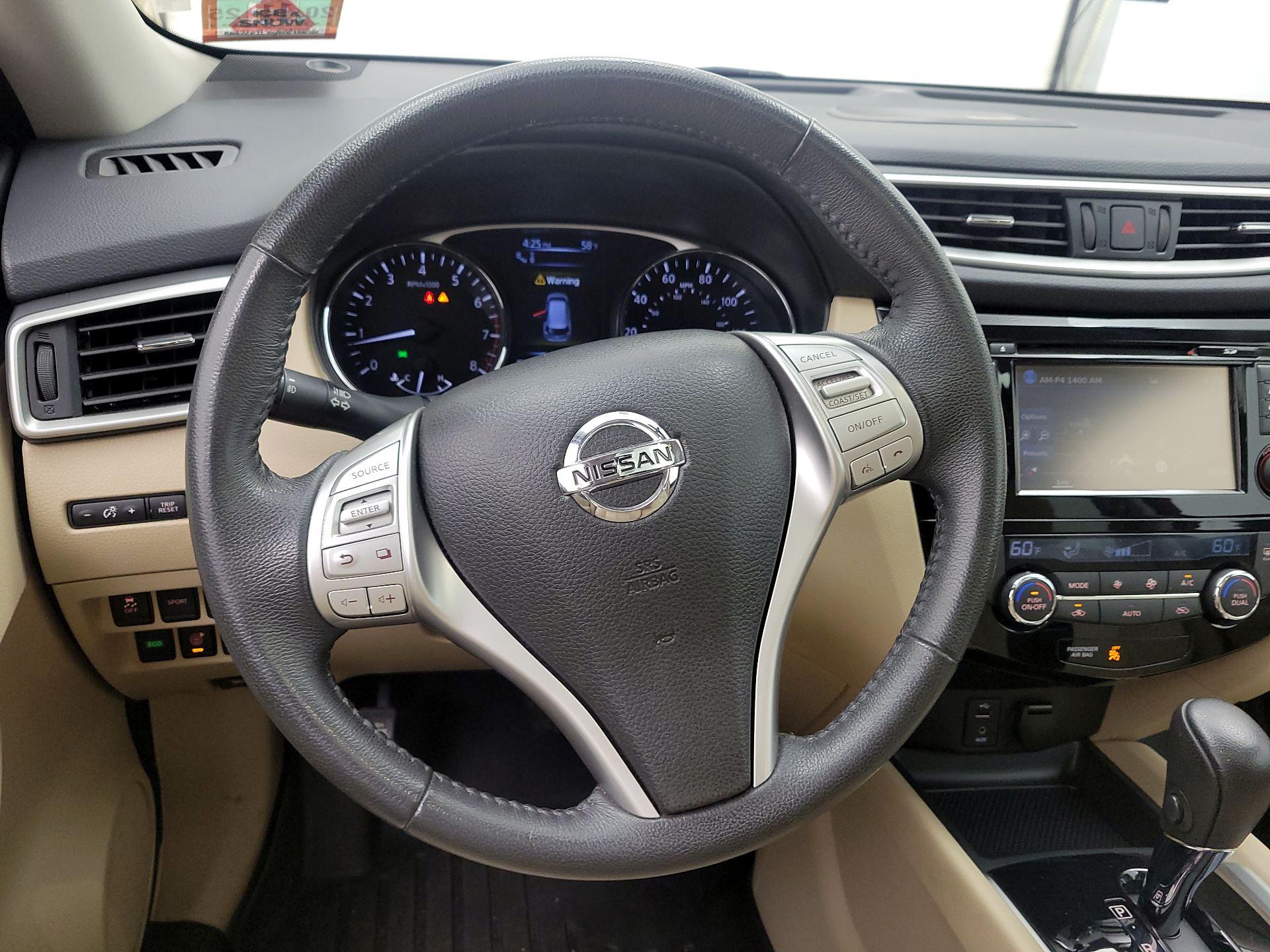 Thumbnail: 2016 Nissan Rogue - 10