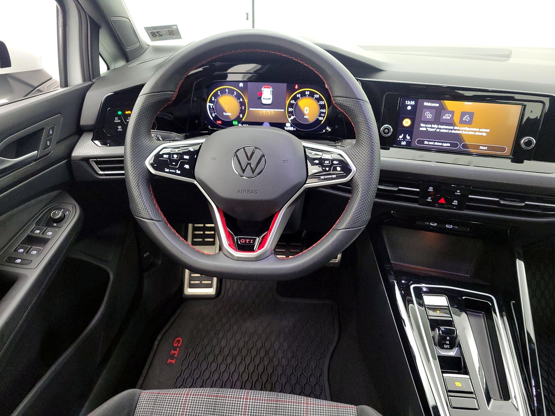 Thumbnail: 2023 Volkswagen Golf - 10