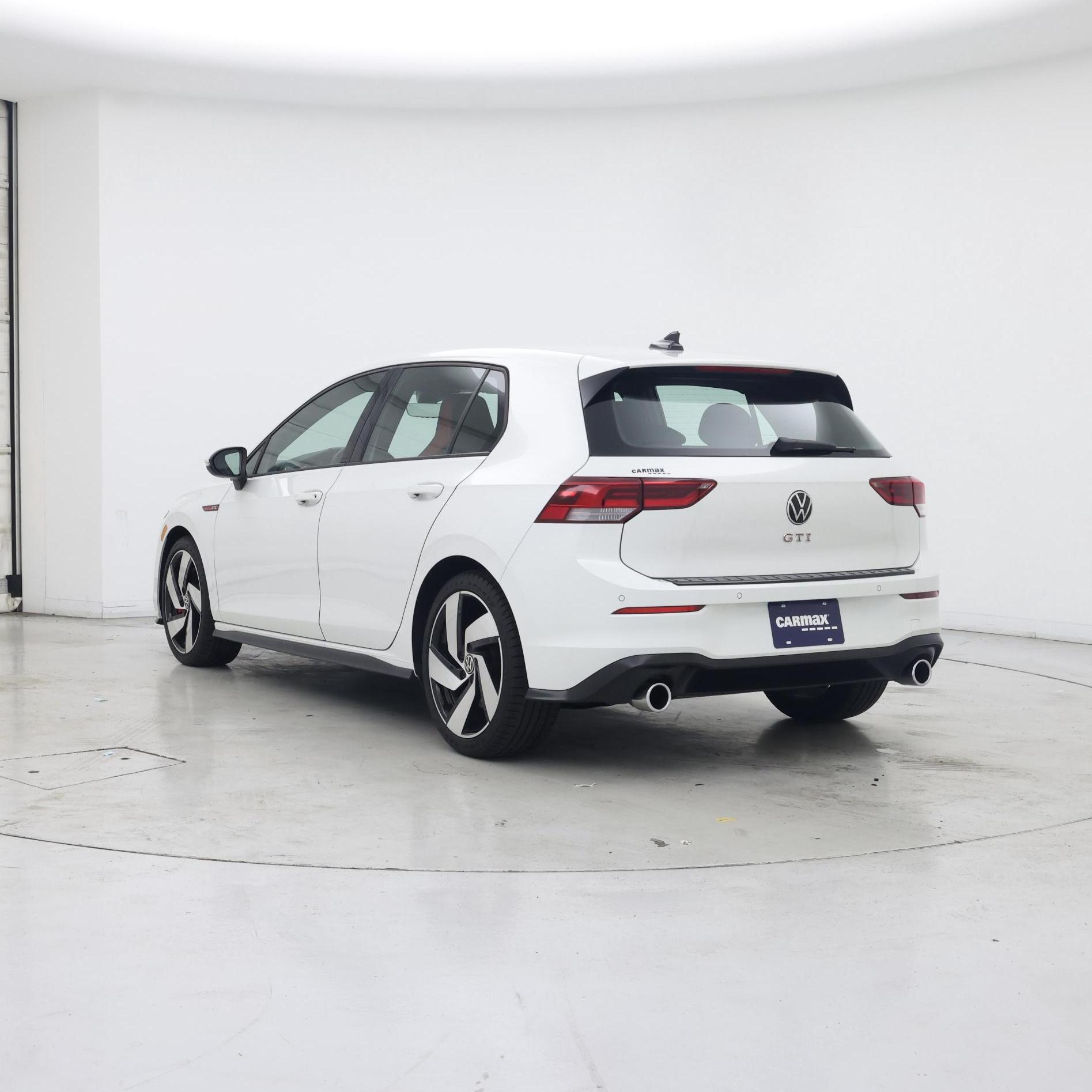 Thumbnail: 2023 Volkswagen Golf - 2