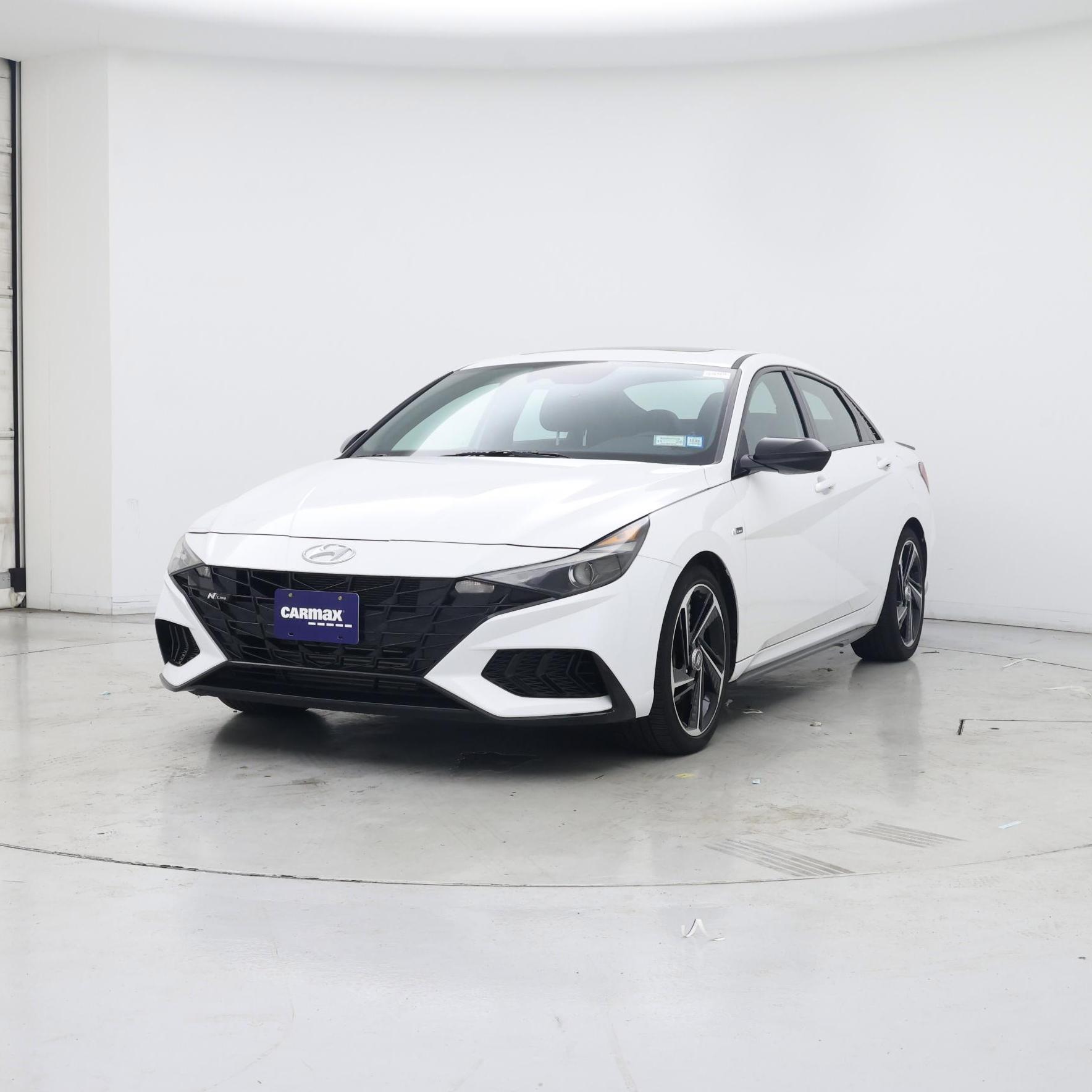 Thumbnail: 2023 Hyundai Elantra - 4