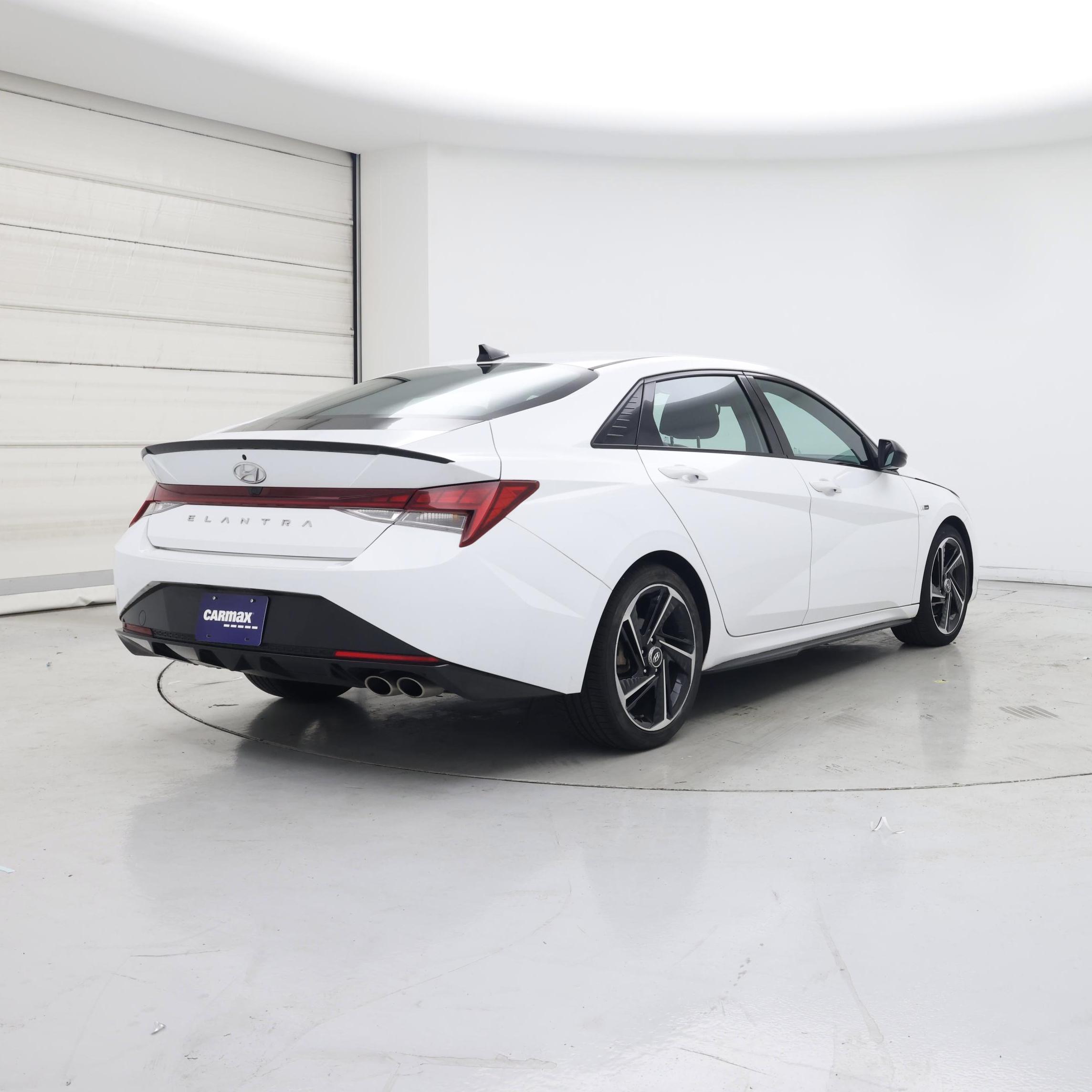 Thumbnail: 2023 Hyundai Elantra - 8