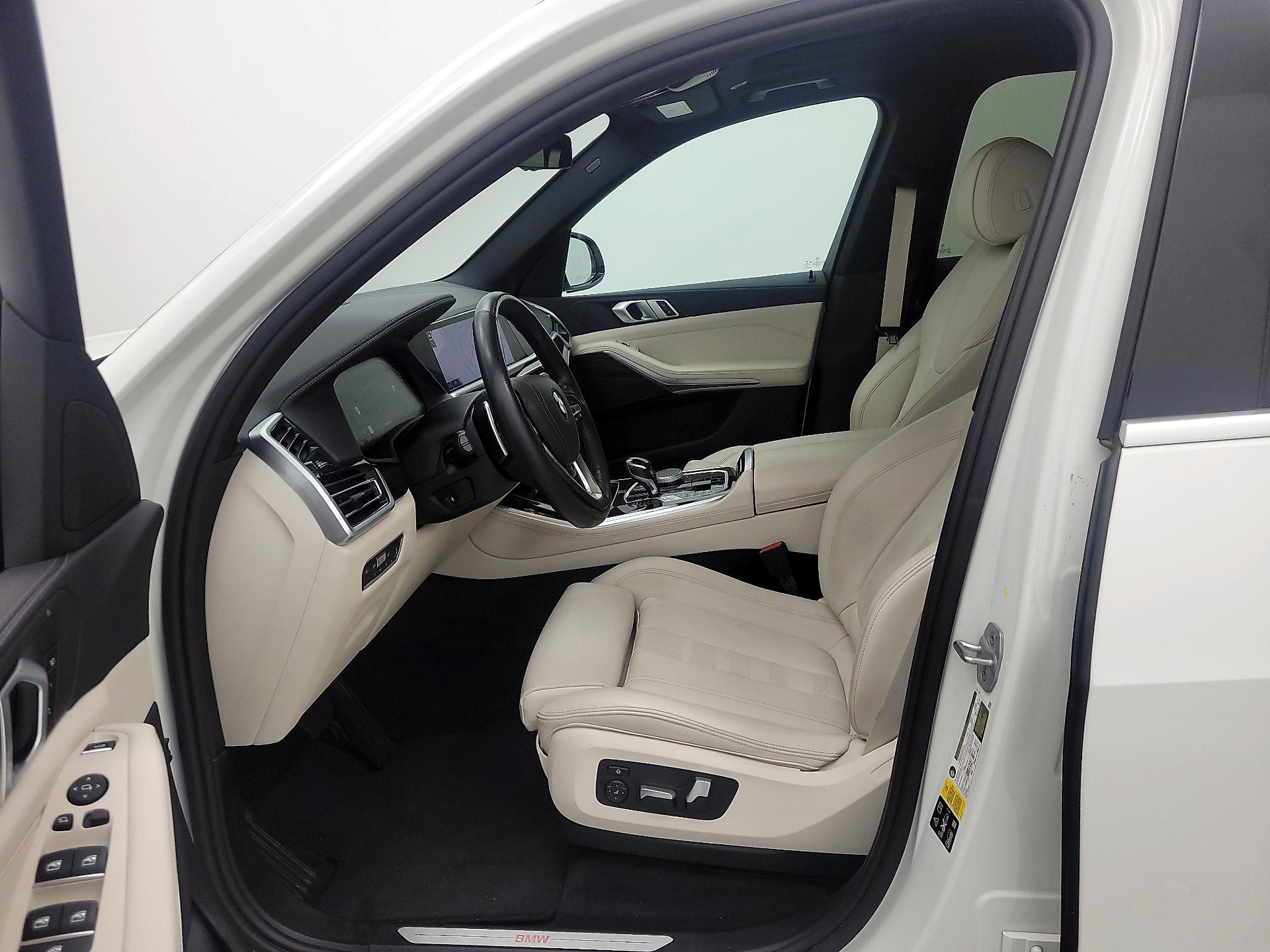 Thumbnail: 2021 BMW X5 - 11
