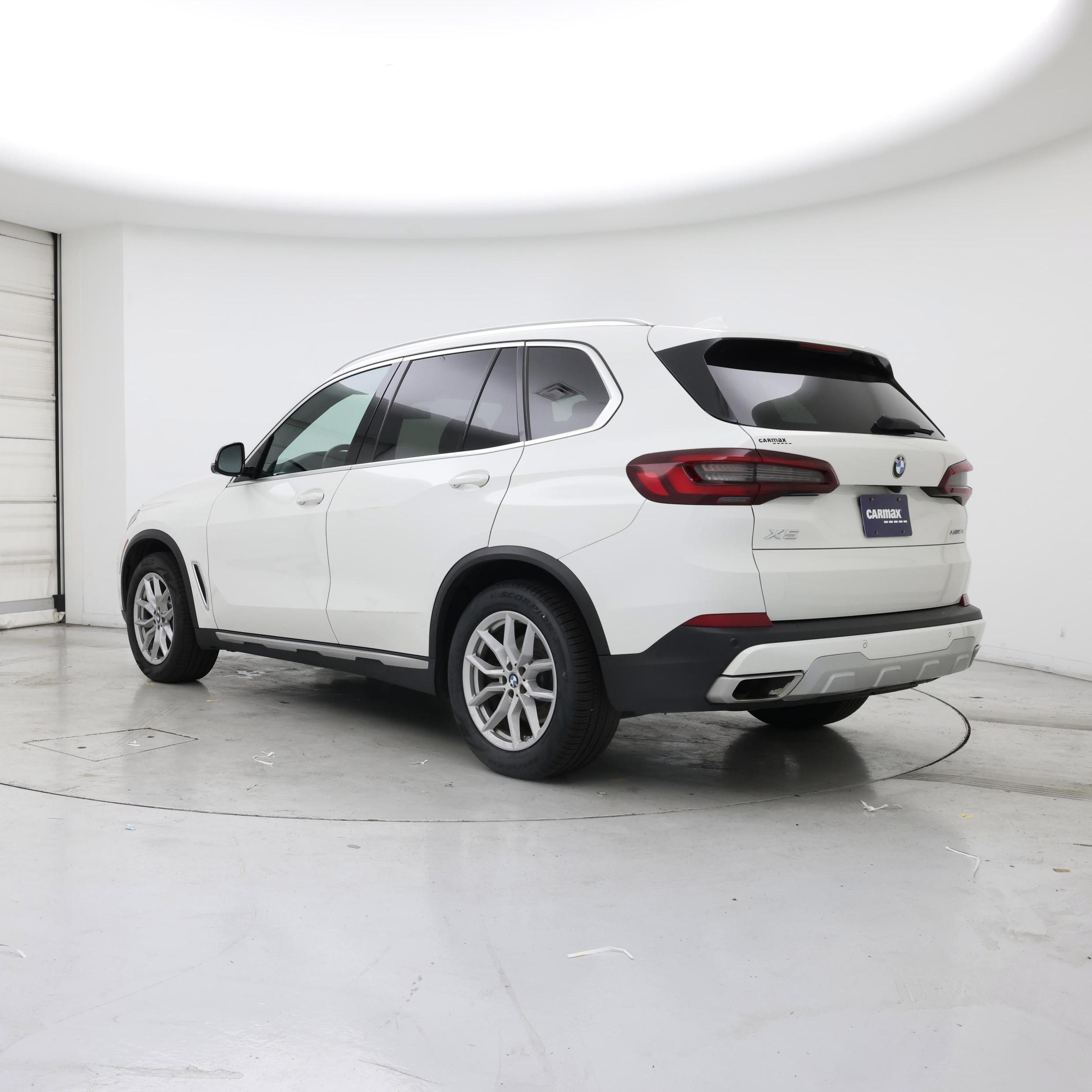 Thumbnail: 2021 BMW X5 - 2