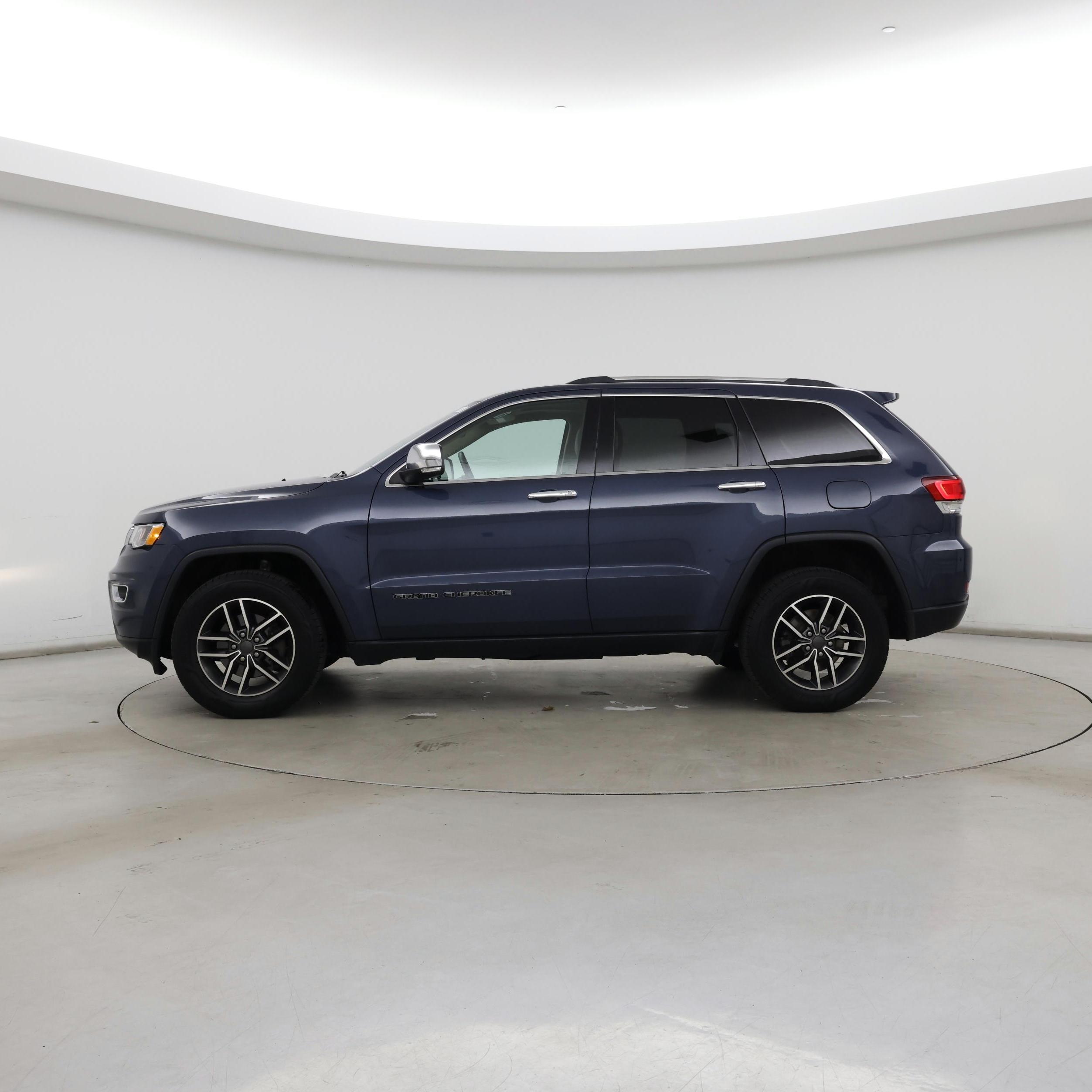Thumbnail: 2020 Jeep Grand Cherokee - 3
