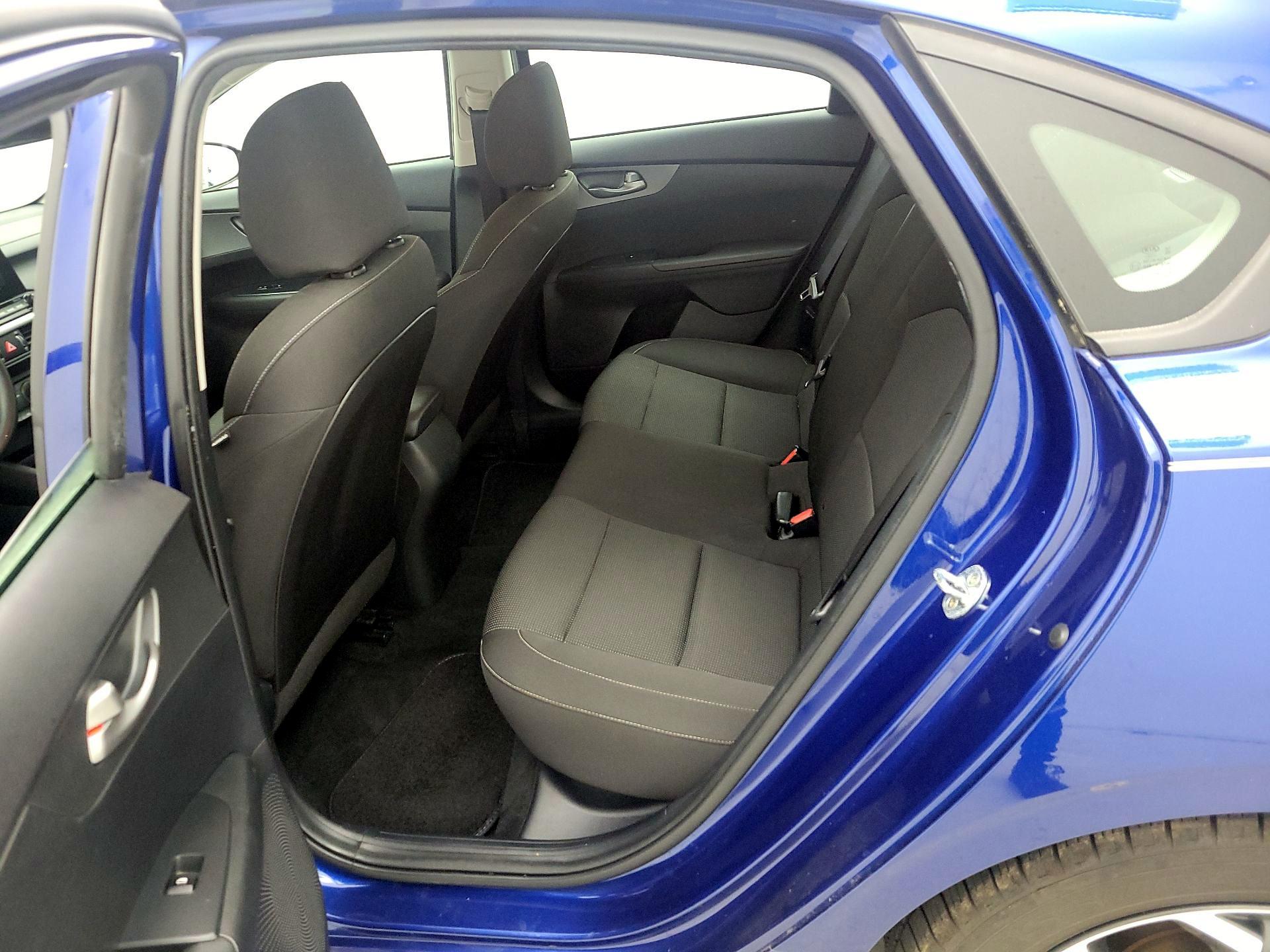 Thumbnail: 2020 Kia Forte - 19