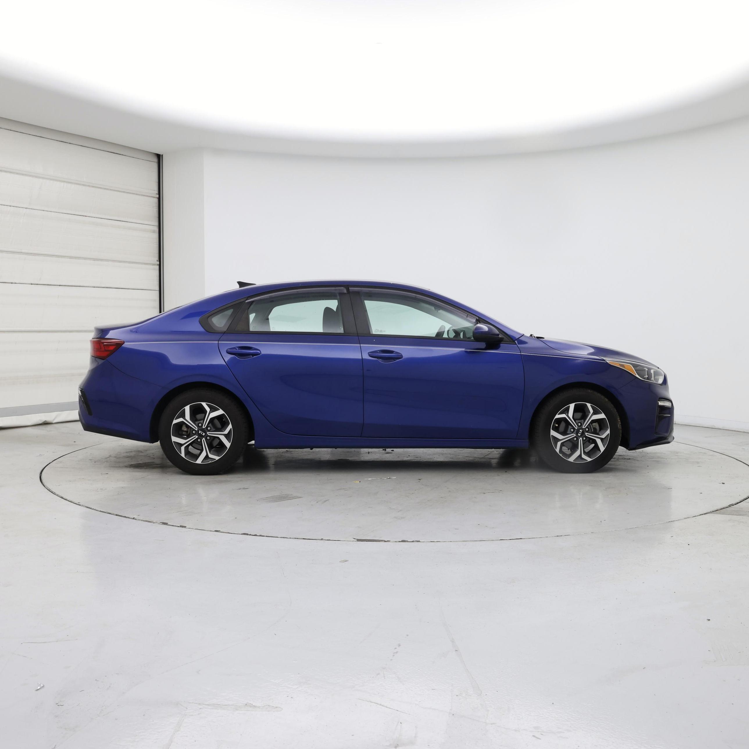 Thumbnail: 2020 Kia Forte - 7