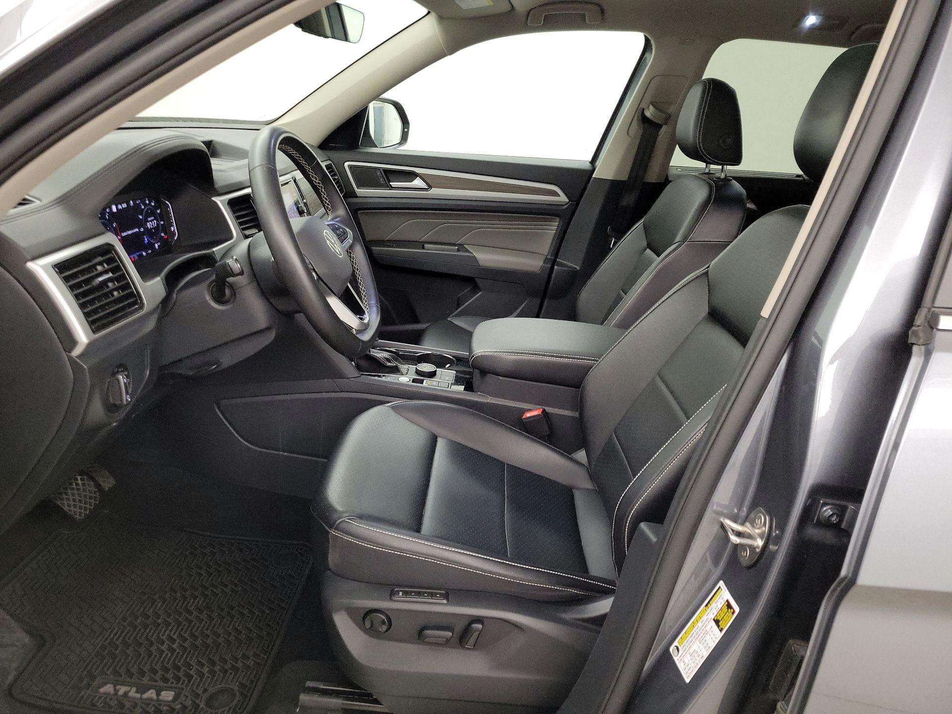 Thumbnail: 2022 Volkswagen Atlas - 11