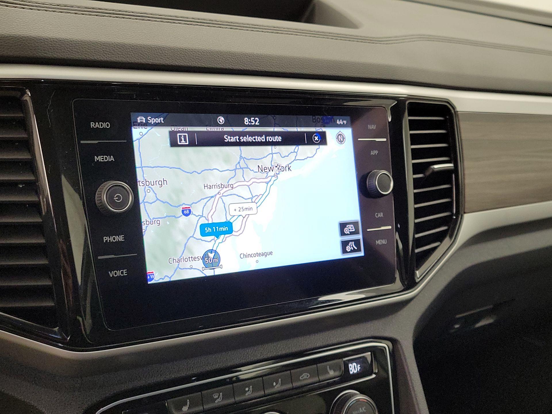 Thumbnail: 2022 Volkswagen Atlas - 14