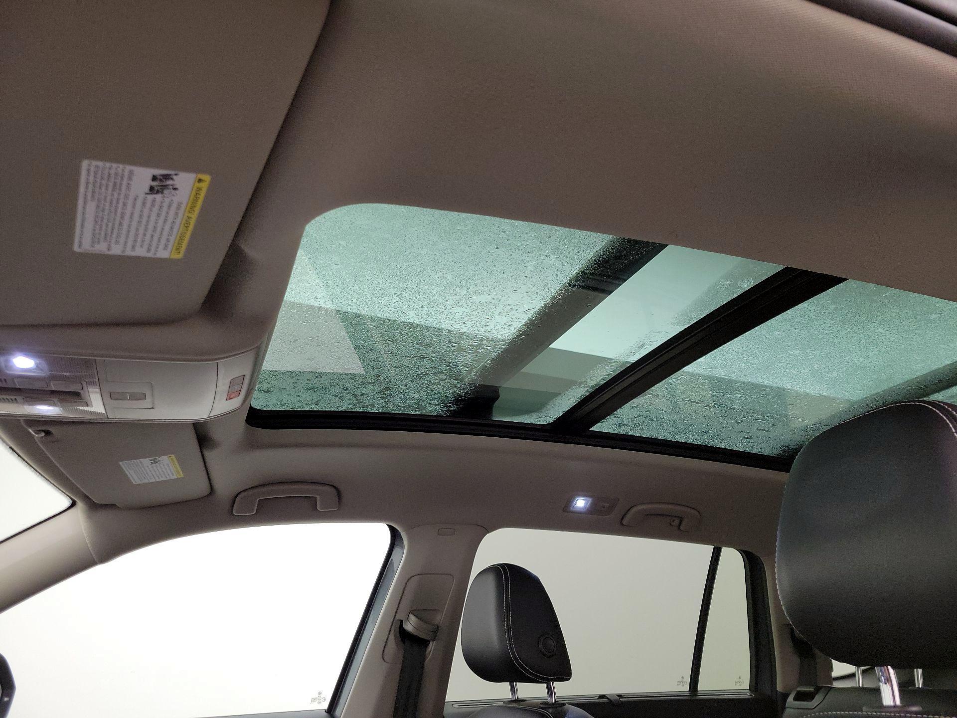 Thumbnail: 2022 Volkswagen Atlas - 20