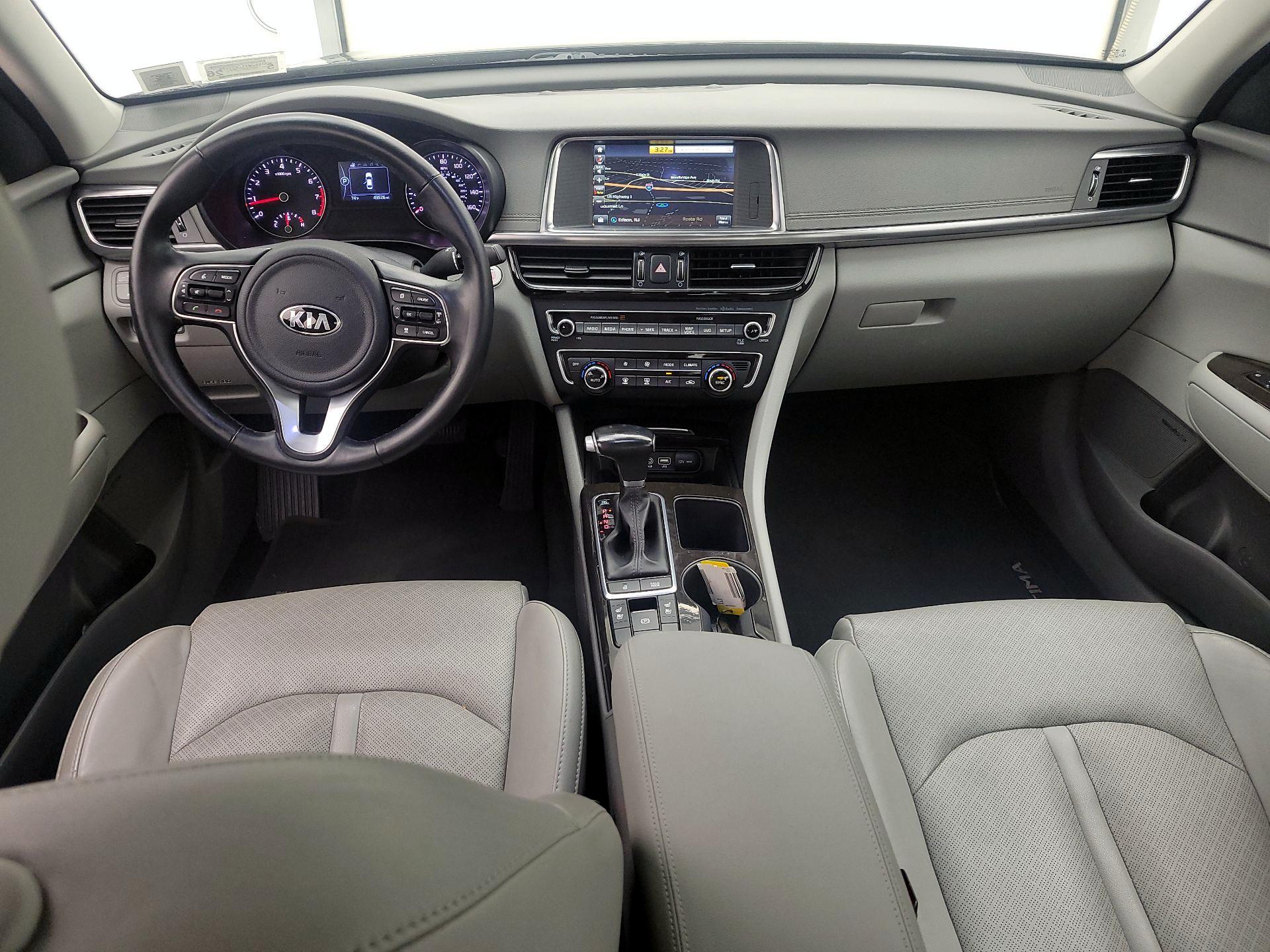 Thumbnail: 2017 Kia Optima - 9