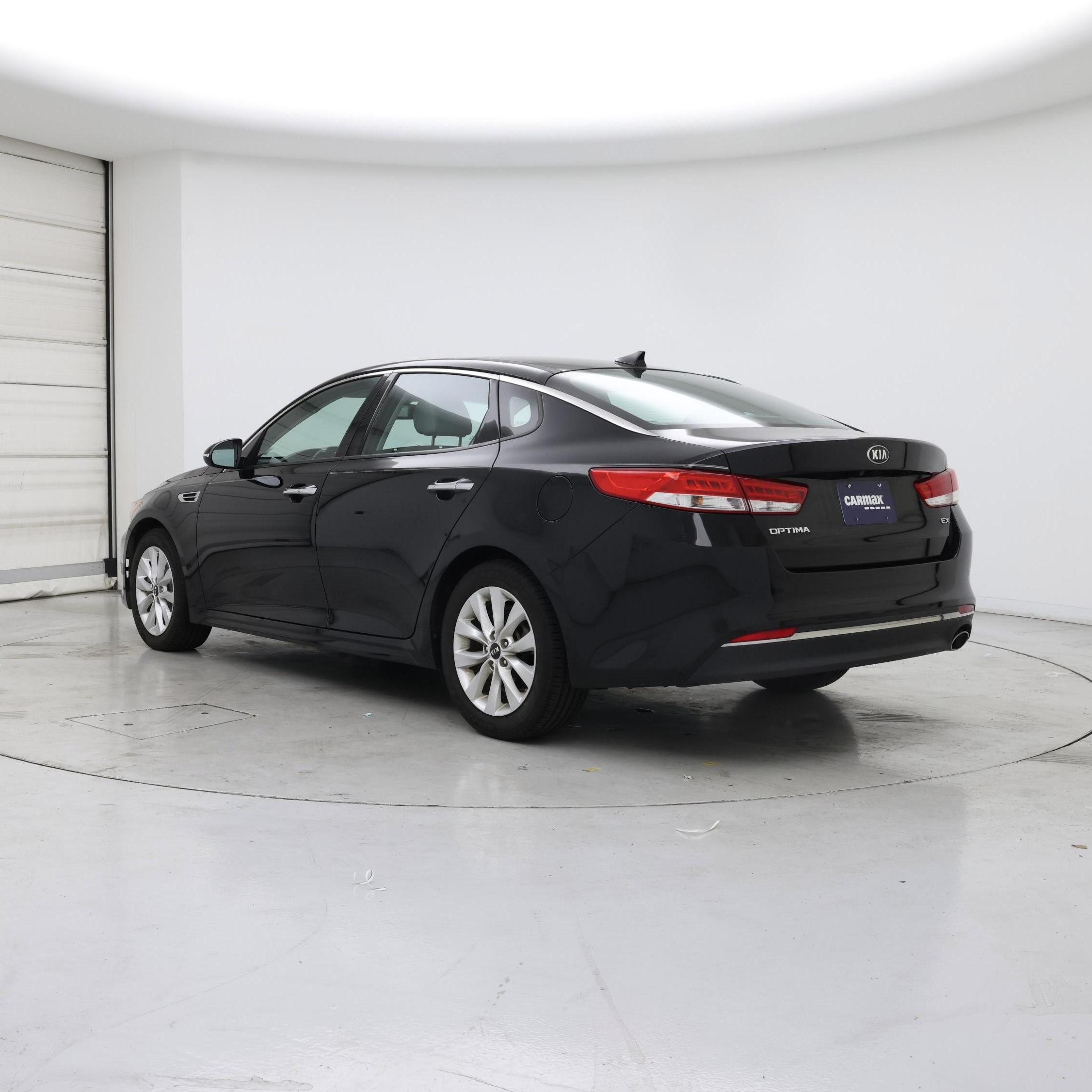 Thumbnail: 2017 Kia Optima - 2
