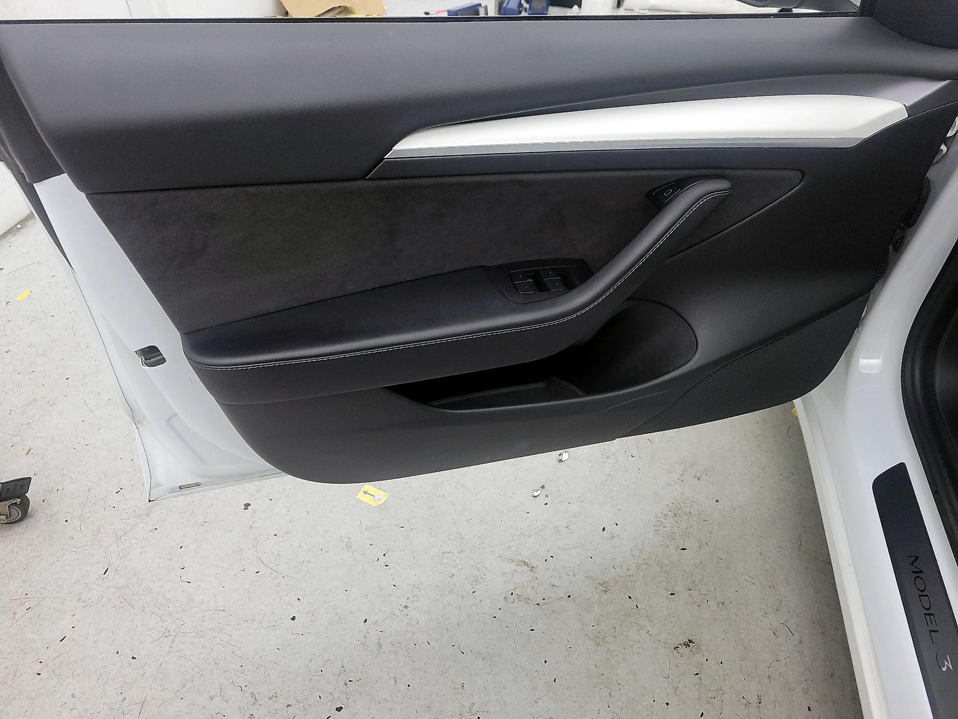 Thumbnail: 2021 Tesla Model 3 - 12