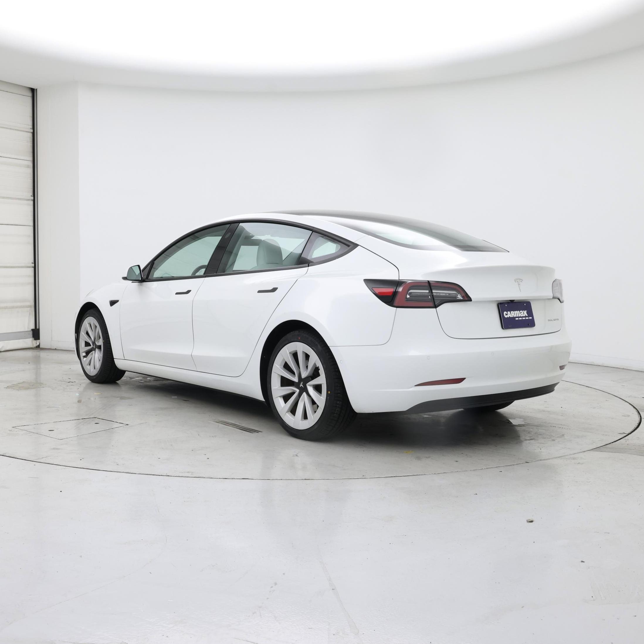 Thumbnail: 2021 Tesla Model 3 - 2