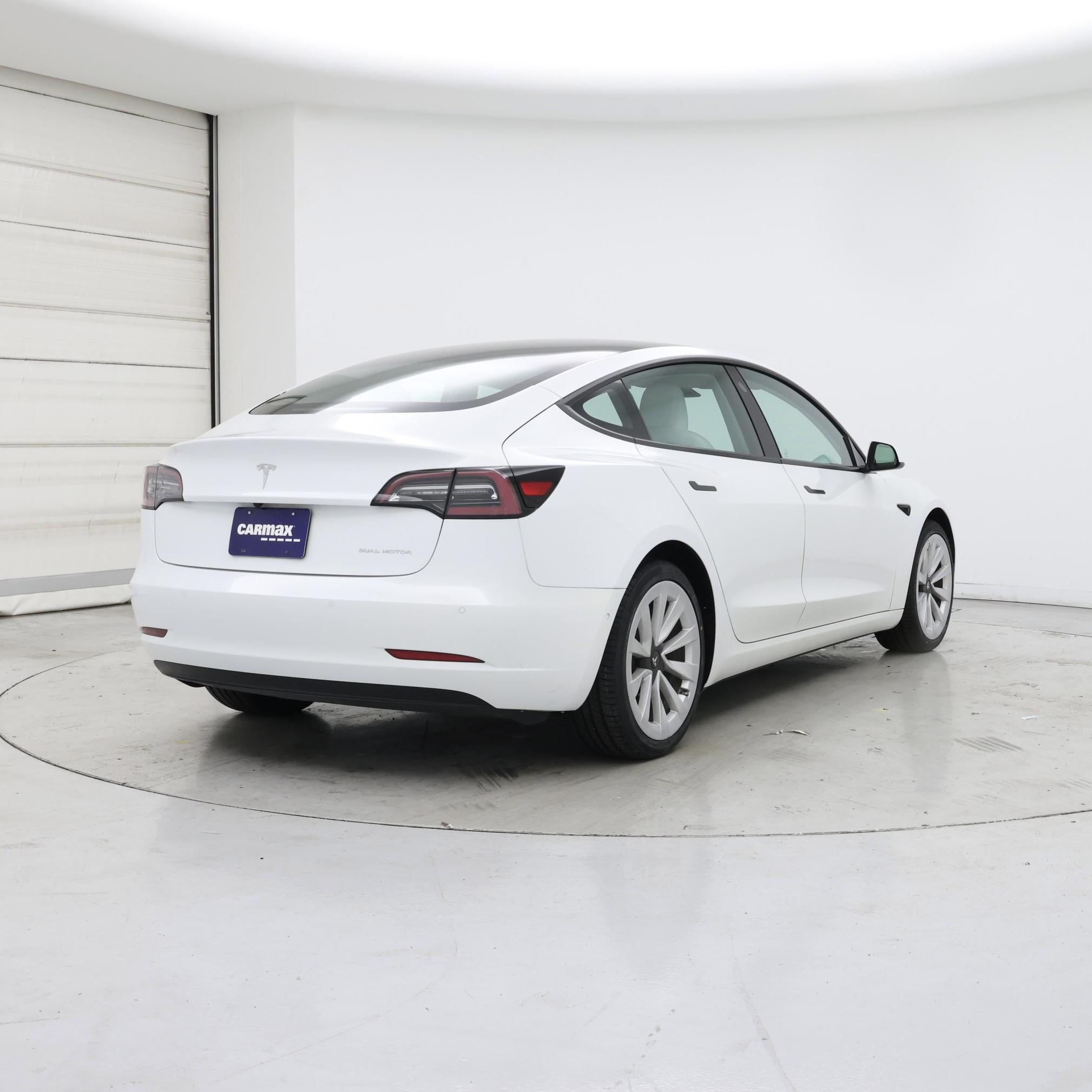 Thumbnail: 2021 Tesla Model 3 - 8