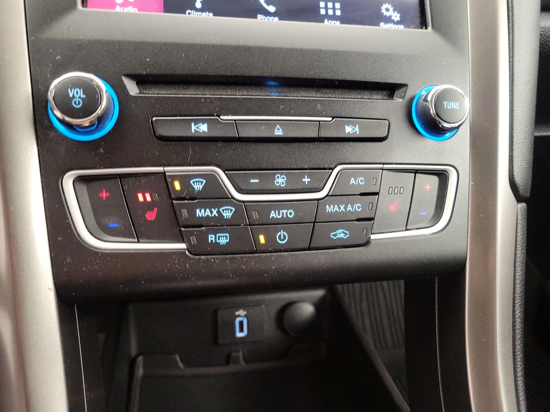 Thumbnail: 2018 Ford Fusion - 16