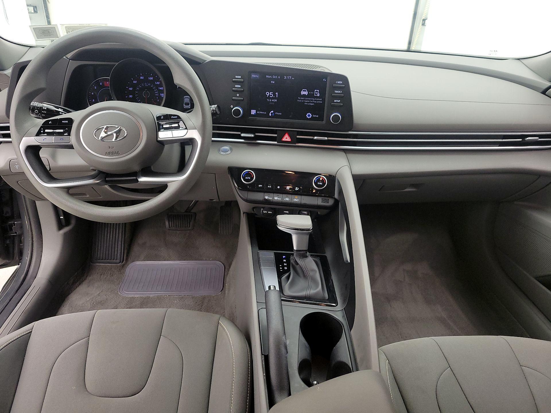 Thumbnail: 2023 Hyundai Elantra - 9