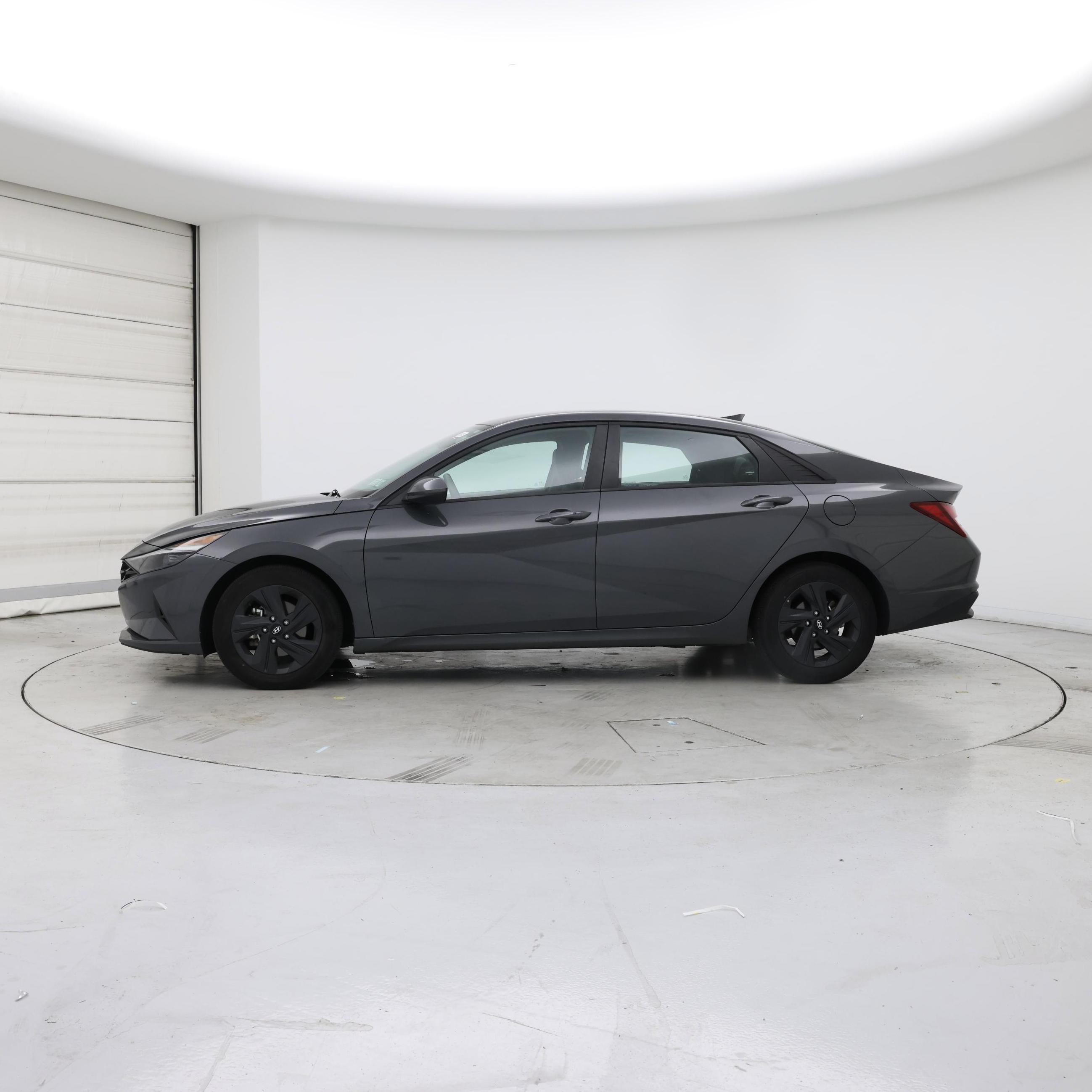 Thumbnail: 2023 Hyundai Elantra - 3