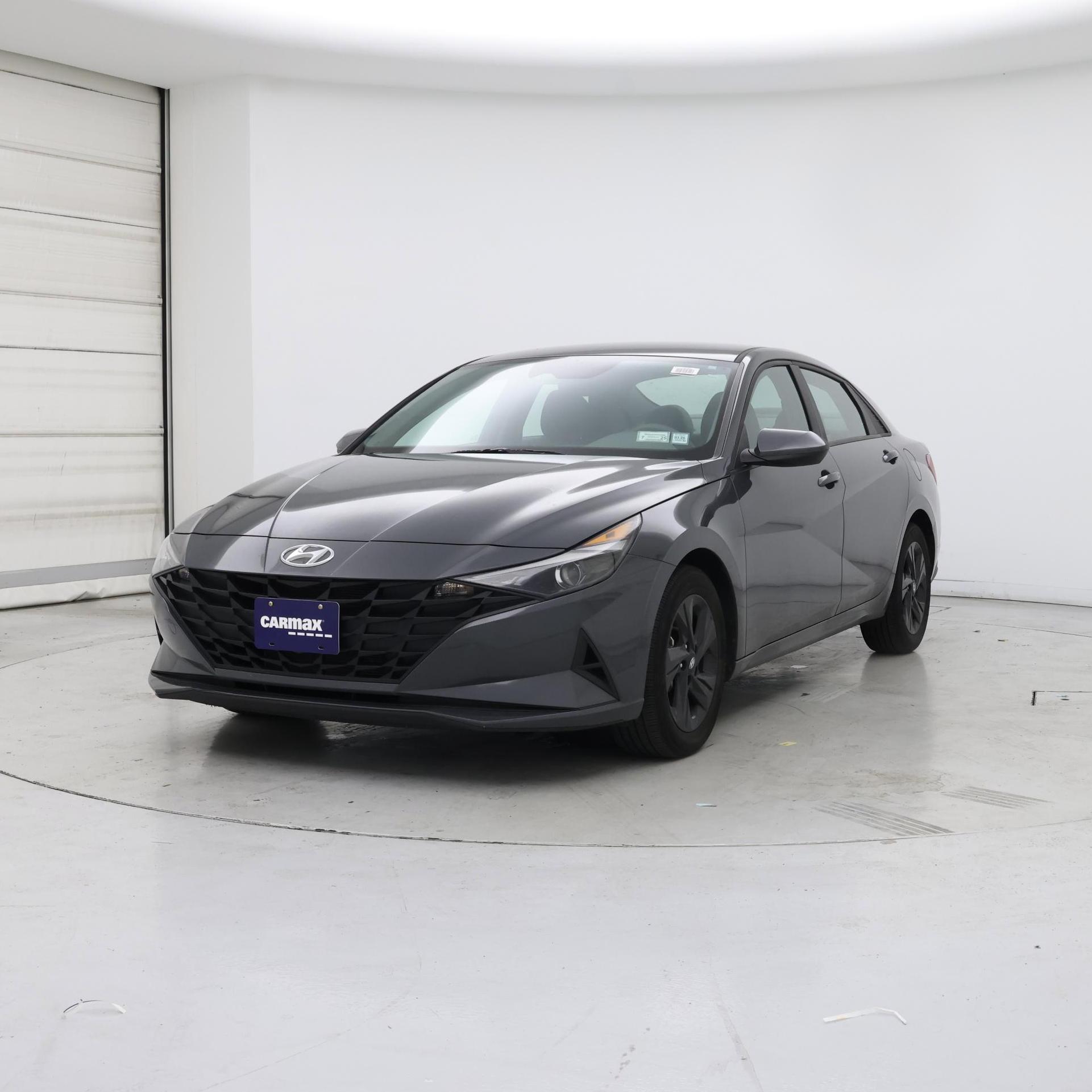 Thumbnail: 2023 Hyundai Elantra - 4