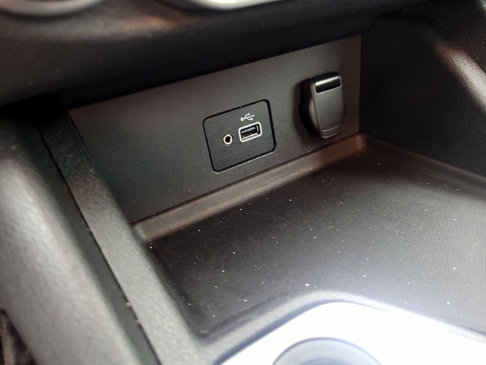 Thumbnail: 2020 Nissan Sentra - 18