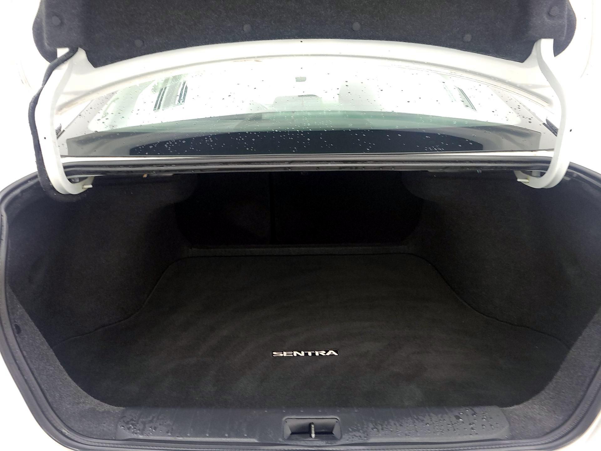 Thumbnail: 2020 Nissan Sentra - 20