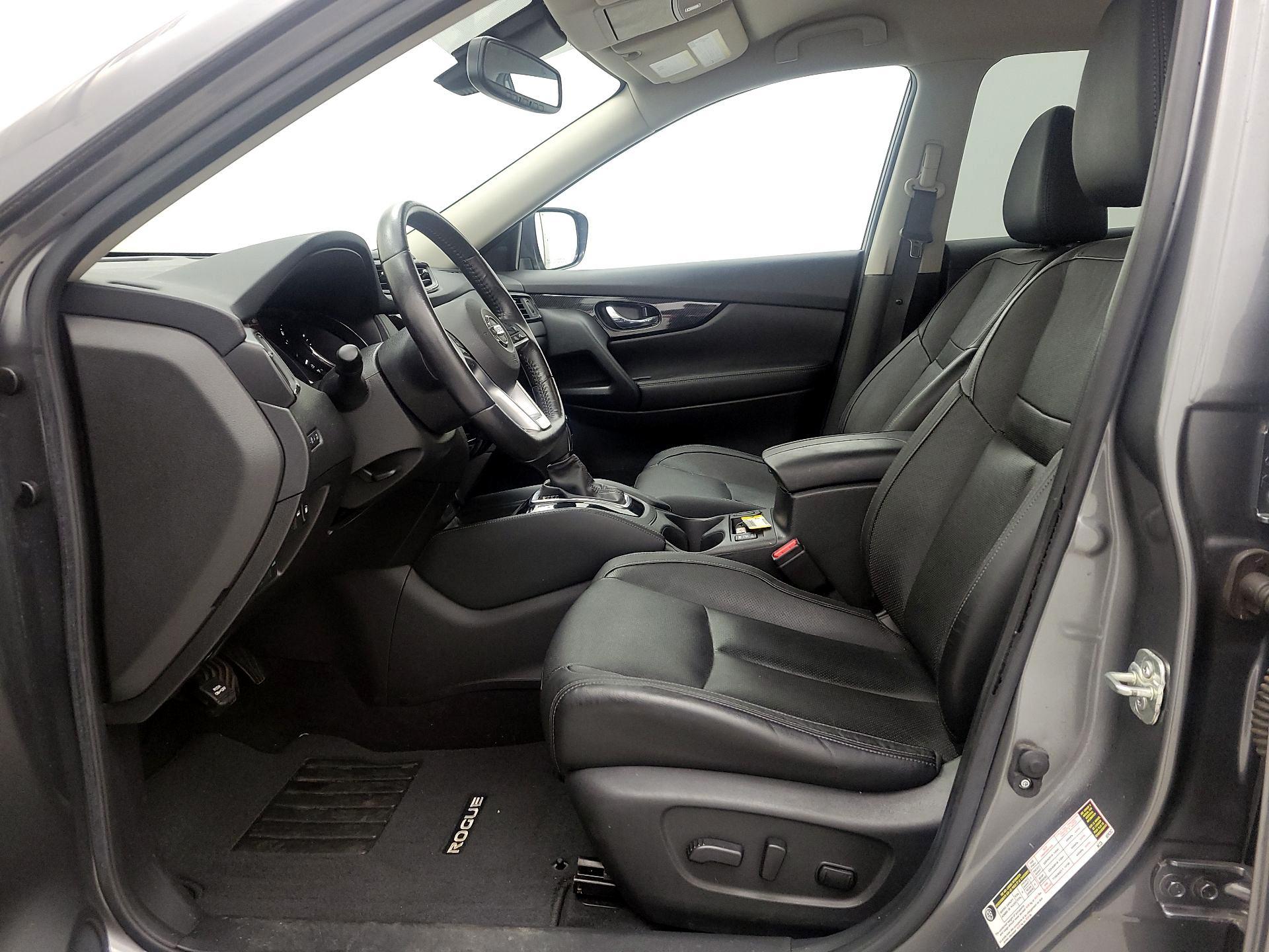 Thumbnail: 2018 Nissan Rogue - 11