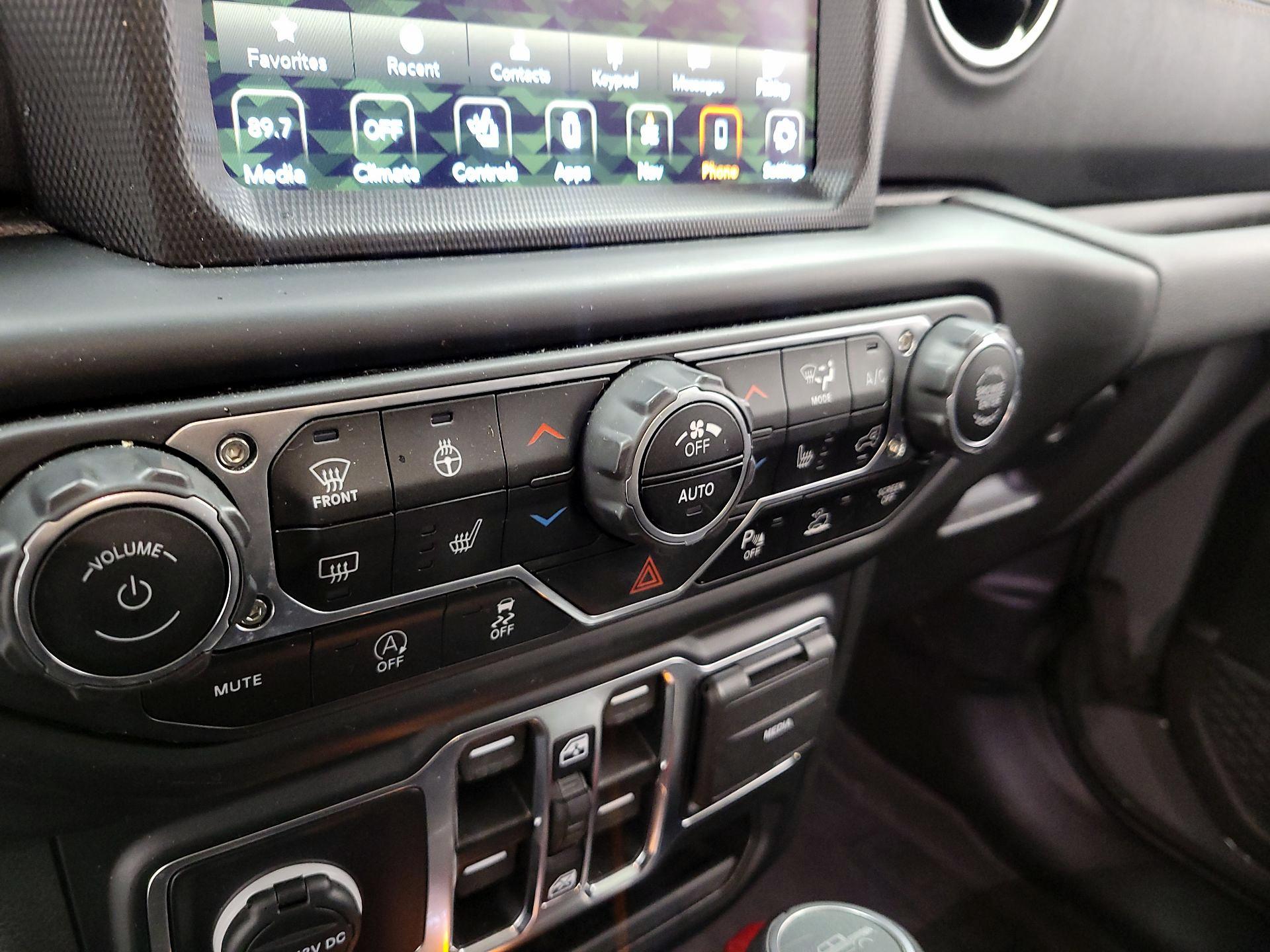 Thumbnail: 2022 Jeep Gladiator - 17
