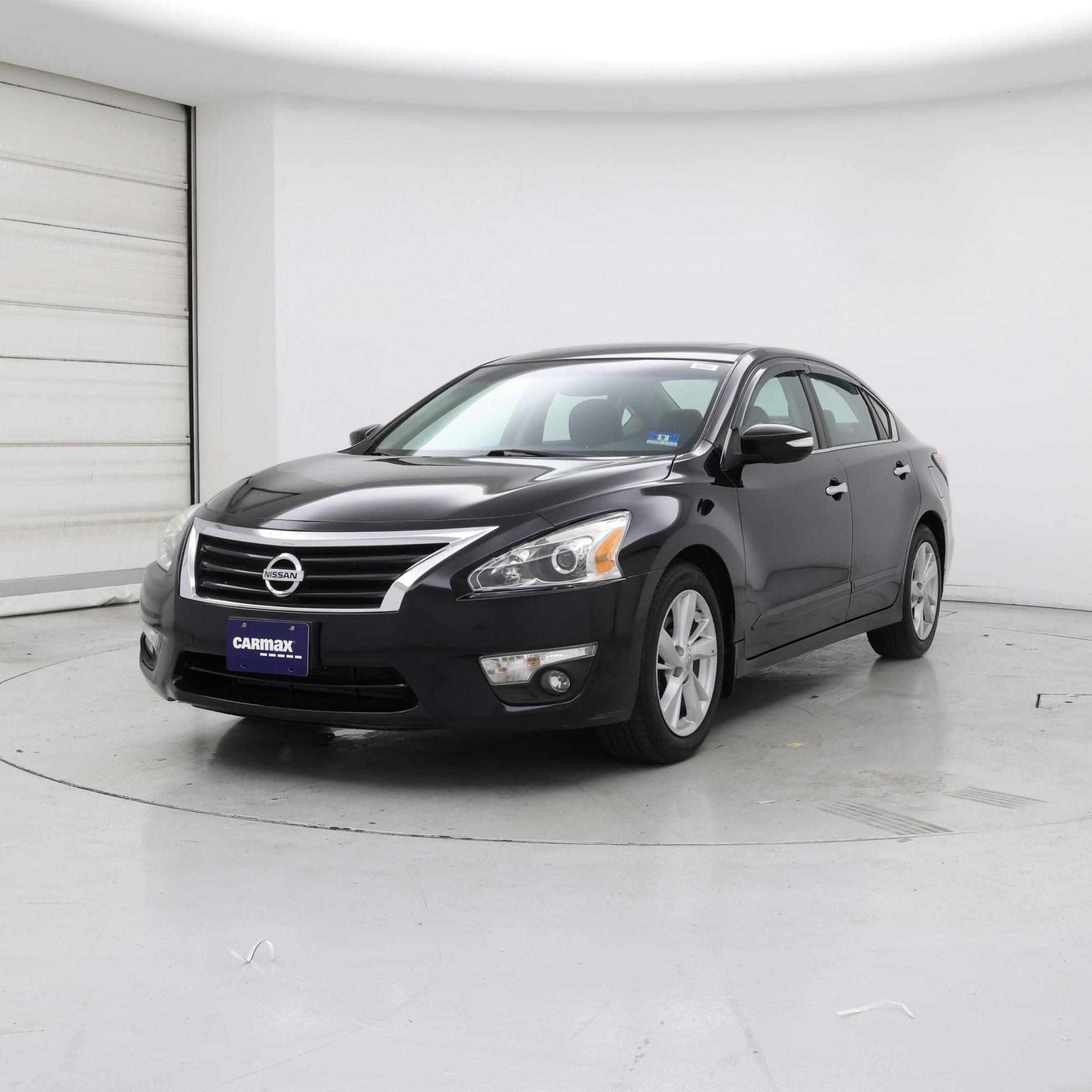 Thumbnail: 2015 Nissan Altima - 4