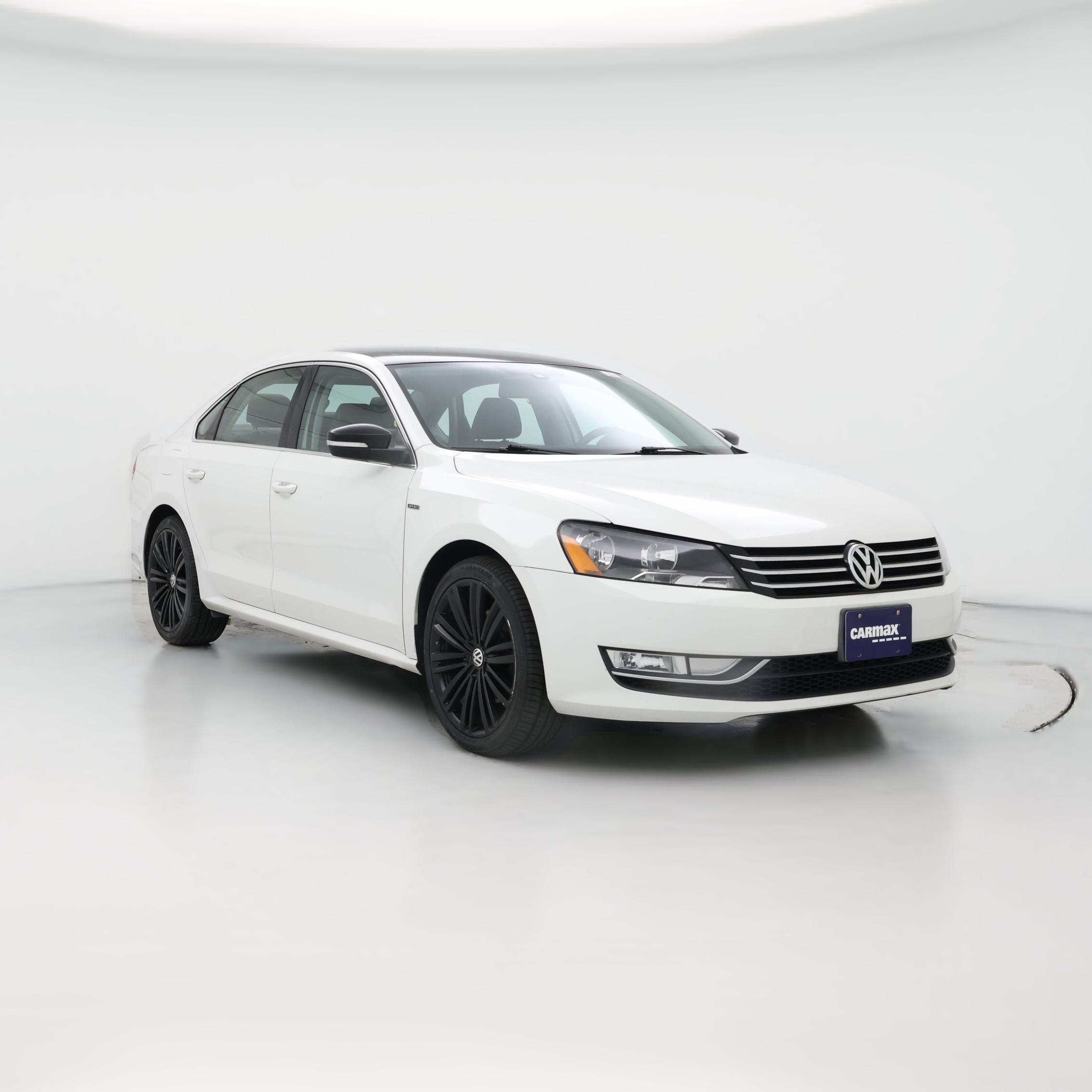 Thumbnail: 2015 Volkswagen Passat - 1