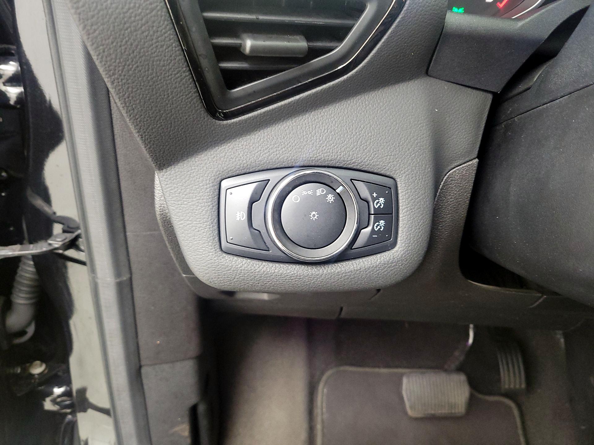 Thumbnail: 2014 Ford Escape - 13