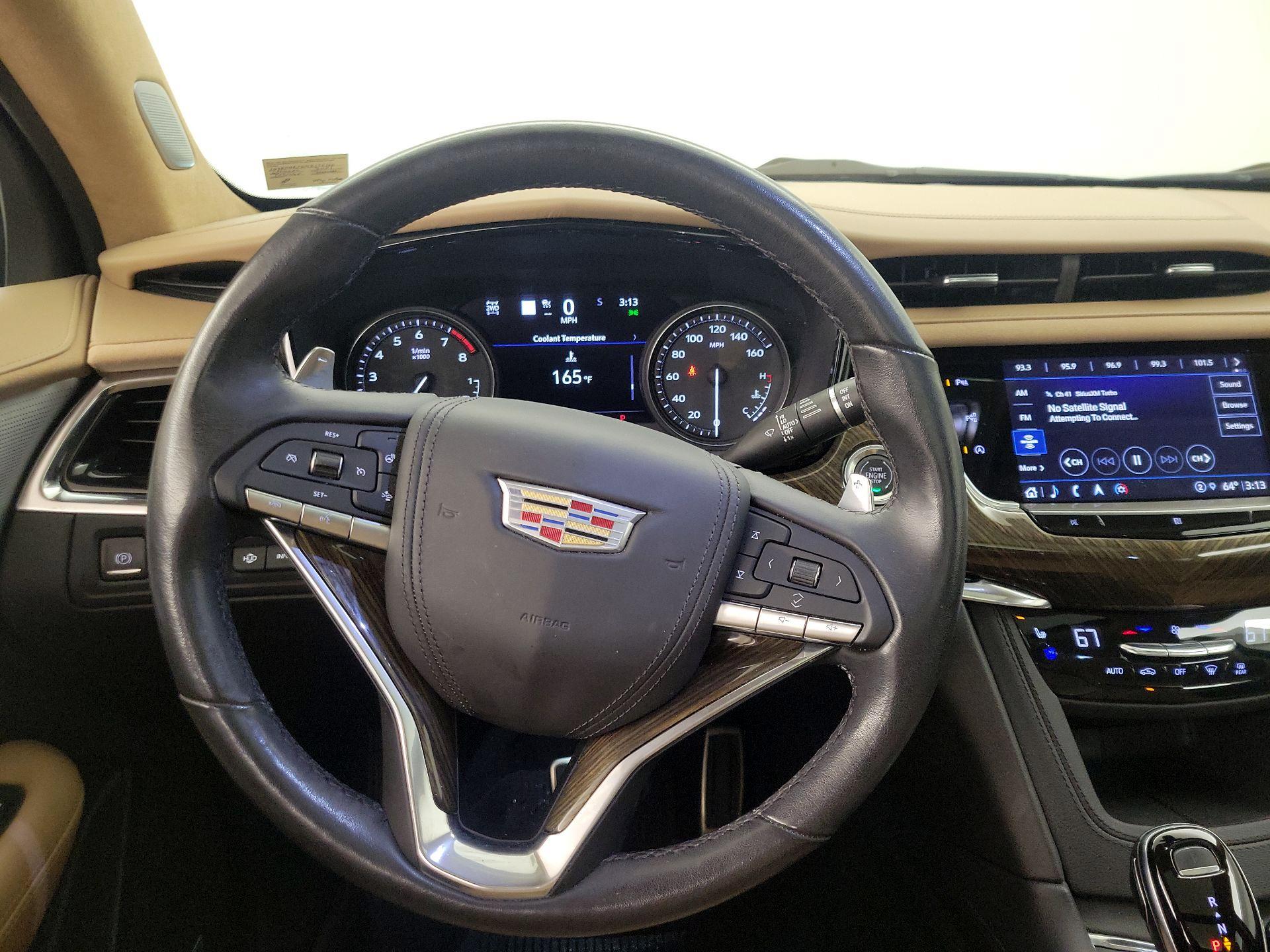 Thumbnail: 2021 Cadillac XT6 - 10